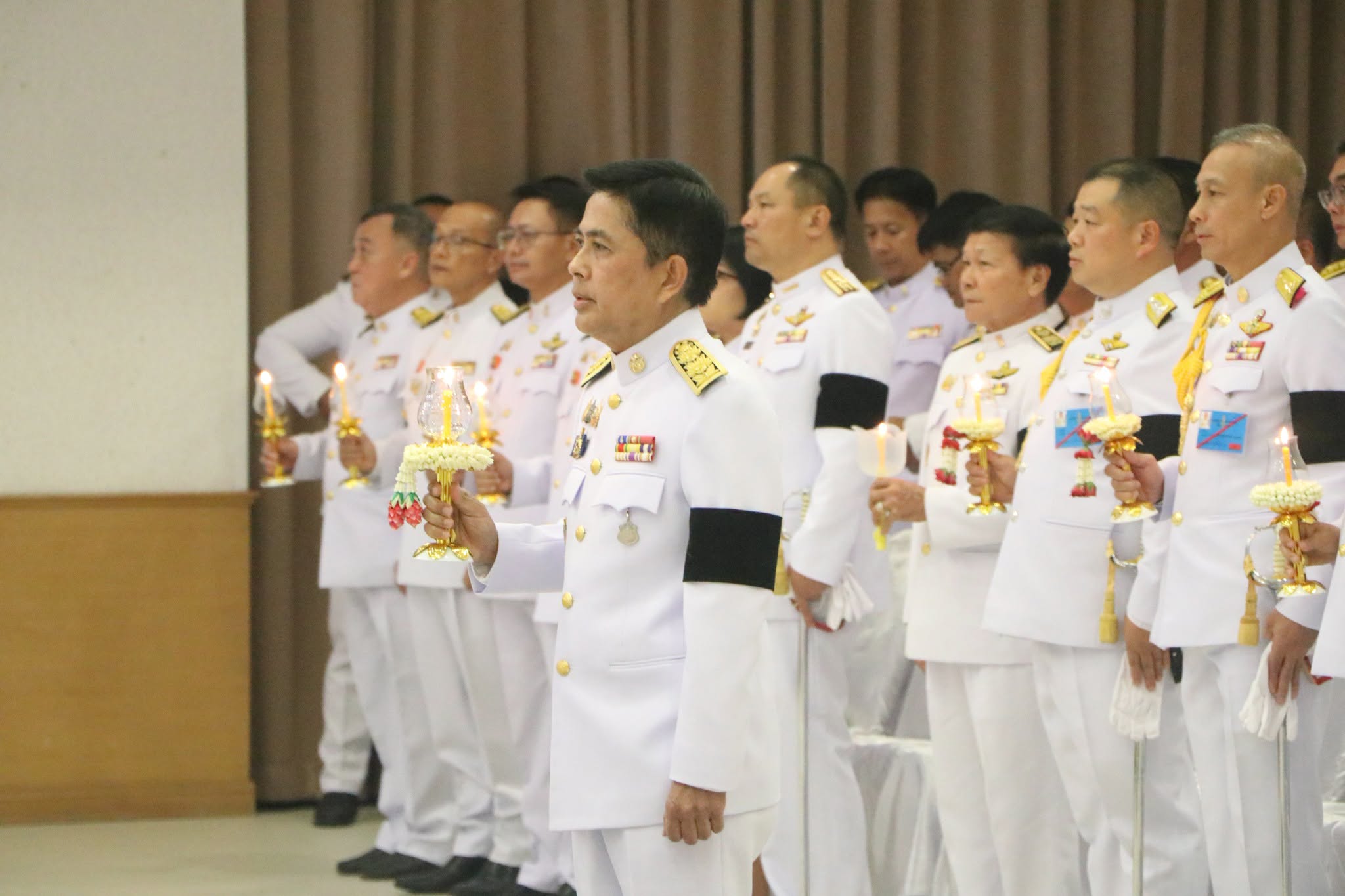title - ส.ป.ก.นครนายก เข้าร่วมพิธีถวายเครื่องราชสักการะและพิธีจุดเทียนถวายพระพรชัยมงคล 