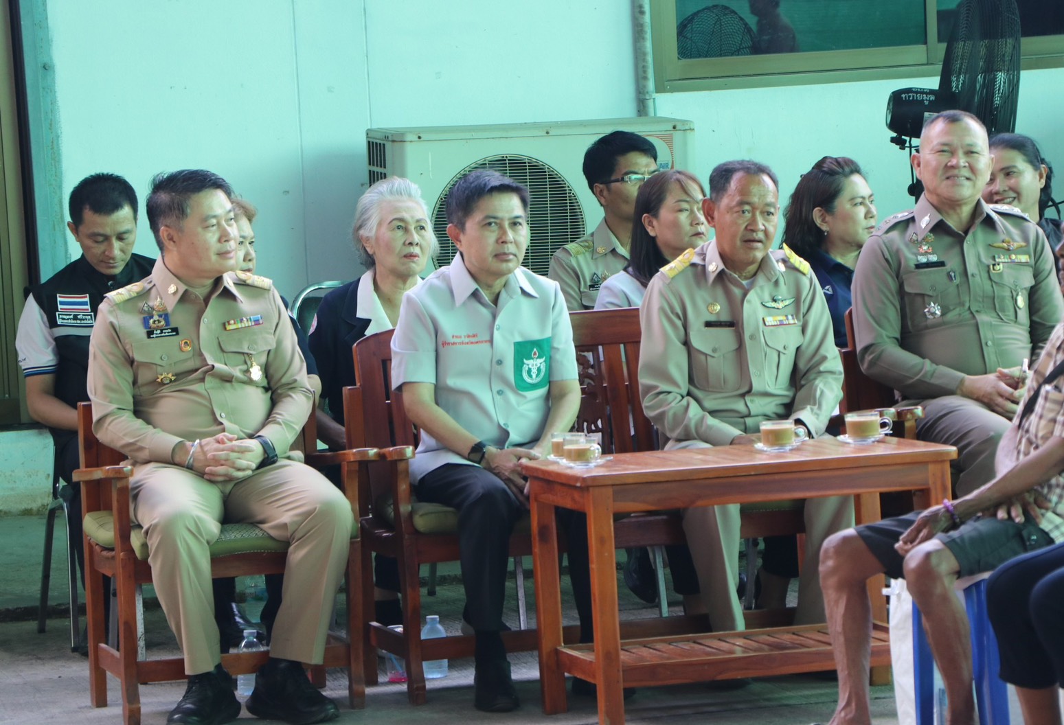 title - ส.ป.ก.นครนายก กิจกรรมโครงการ หน่วยบำบัดทุกข์ บำรุงสุข สร้างรอยยิ้มและความปรองดองสมานฉันท์