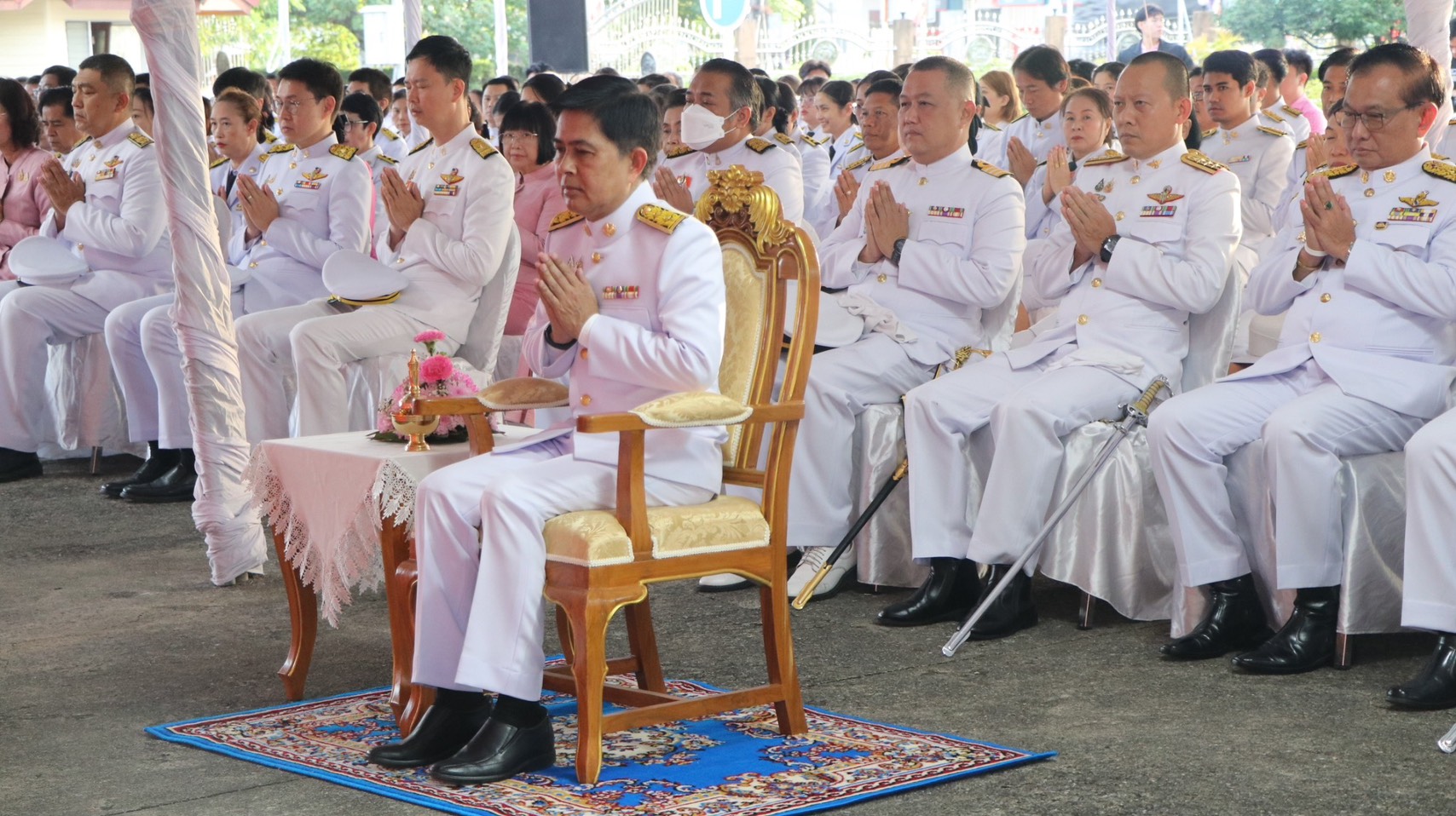 ส.ป.ก.นครนายก ร่วมพิธีสวดพระพุทธมนต์ และพิธีวางพวงมาลาถวายราชสดุดี