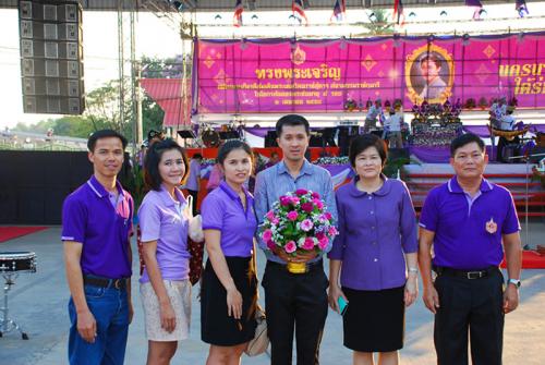จุดเทียนถวายพระพรเฉลิมพระเกียรติสมเด็จพระเทพรัตนราชสุดาฯ สยามบรมราชกุมารี ในโอกาสฉลองพระชนมายุ ๕ รอบ ๒ เมษายน ๒๕๕๘  