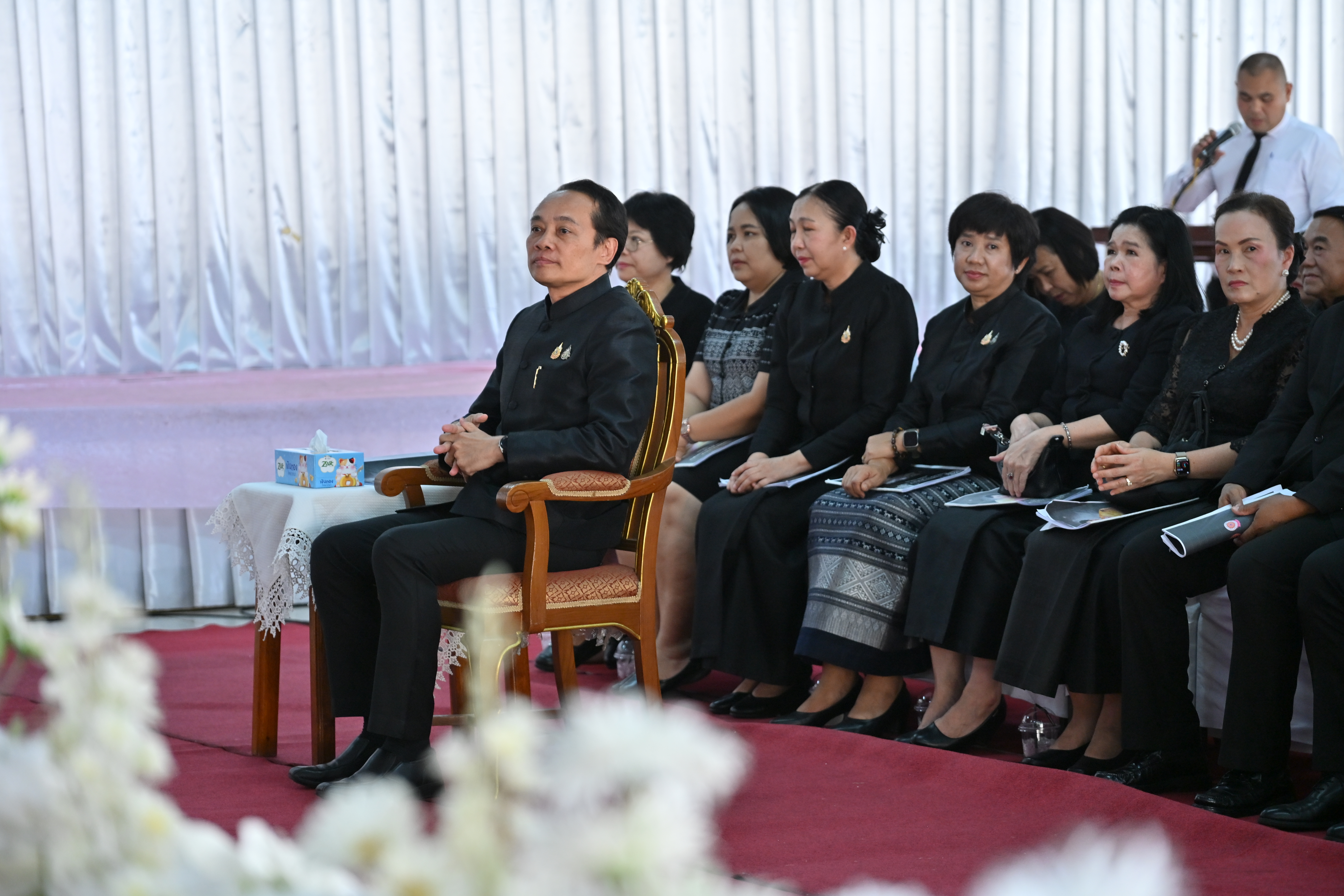 title - ส.ป.ก.นครปฐม ร่วมพิธีสวดพระพุทธมนต์ และเจริญจิตตภาวนา อุทิศถวายพระราชกุศลแด่  สมเด็จพระนางเจ้าสิริกิติ์ พระบรมราชินีนาถ พระบรมราชชนนีพันปีหลวง