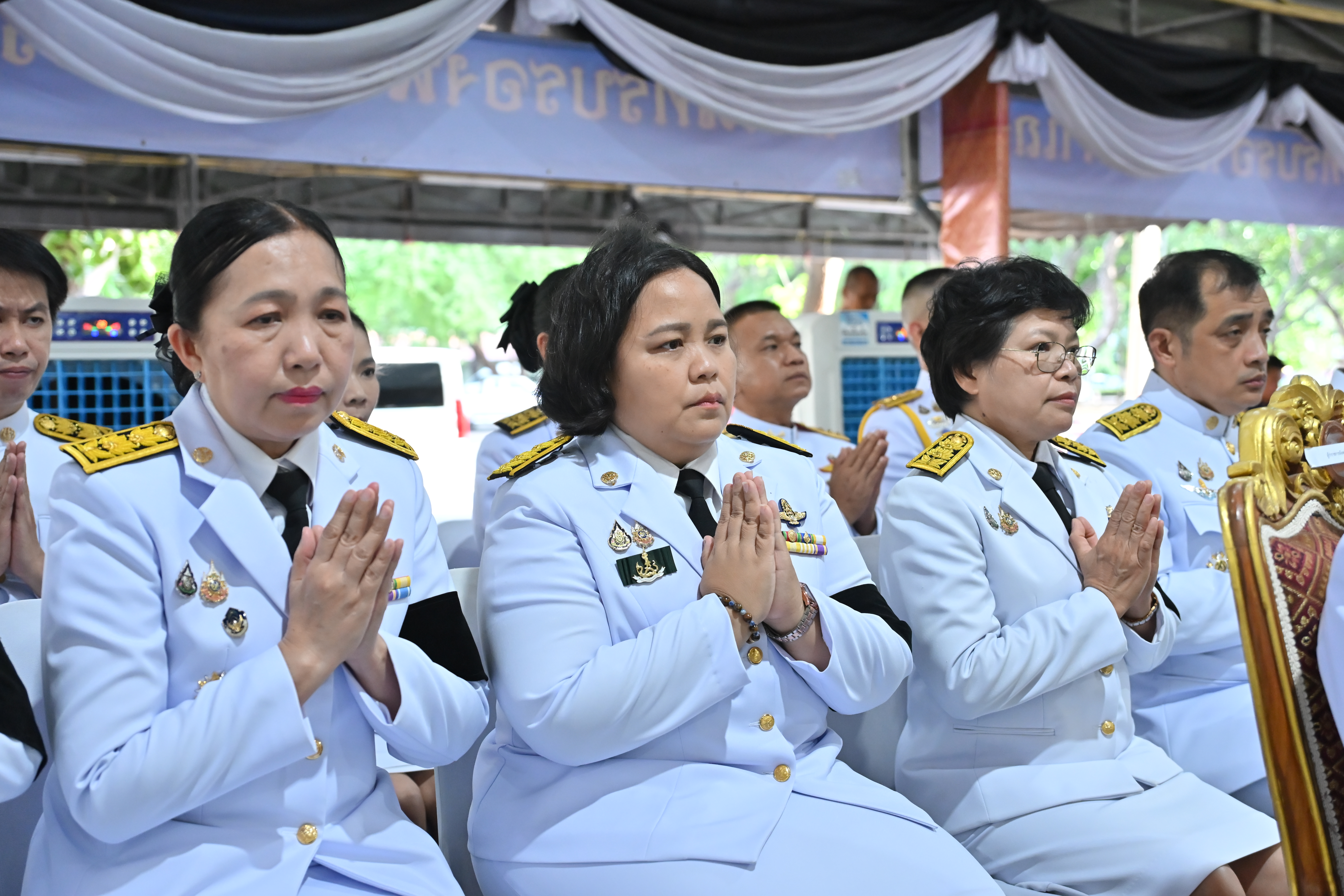 title - ส.ป.ก.นครปฐม เข้าร่วมพิธีบำเพ็ญกุศลพระพิธีธรรม สวดพระอภิธรรม อุทิศถวายแด่ สมเด็จพระเจ้าลูกเธอเจ้าฟ้าพัชรกิติยาภา นเรนทิราเทพยวดี กรมหลวงราชสาริณีสิริพัชร มหาวัชรราชธิดา