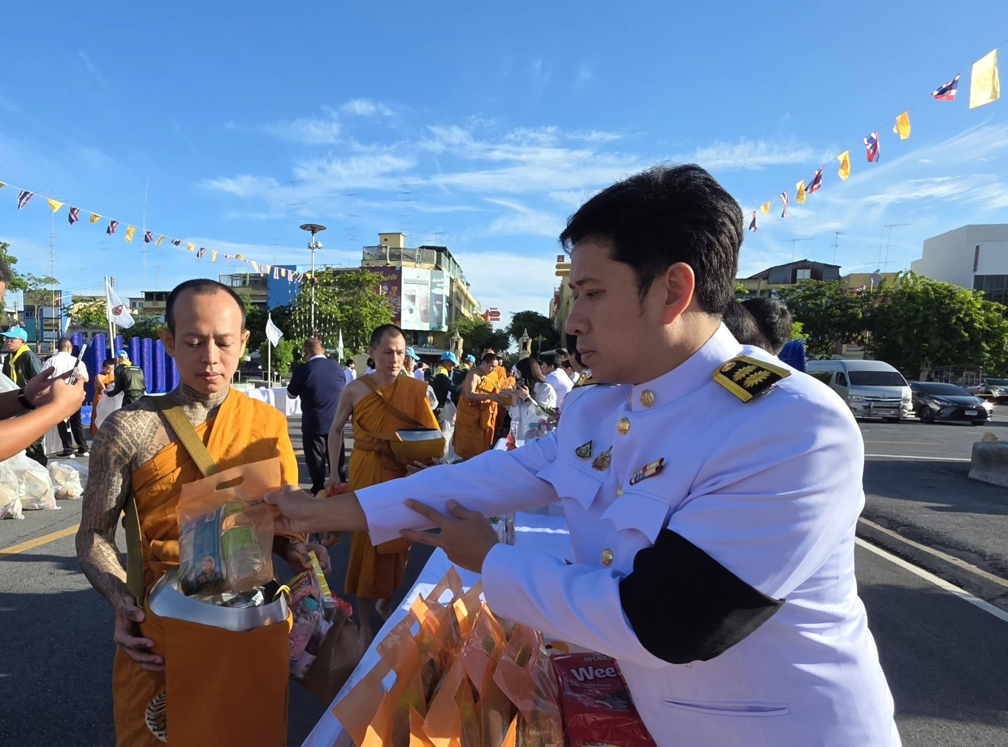 title - ส.ป.ก.นครปฐม เข้าร่วมพิธีเจริญพระพุทธมนต์และทำบุญตักบาตรถวายพระกุศล เนื่องในโอกาสงานฉลองพระชนมายุ 99 พรรษา สมเด็จพระอริยวงศาคตญาณ สมเด็จพระสังฆราช สกลมหาสังฆปริณายก 26 มิถุนายน 2569