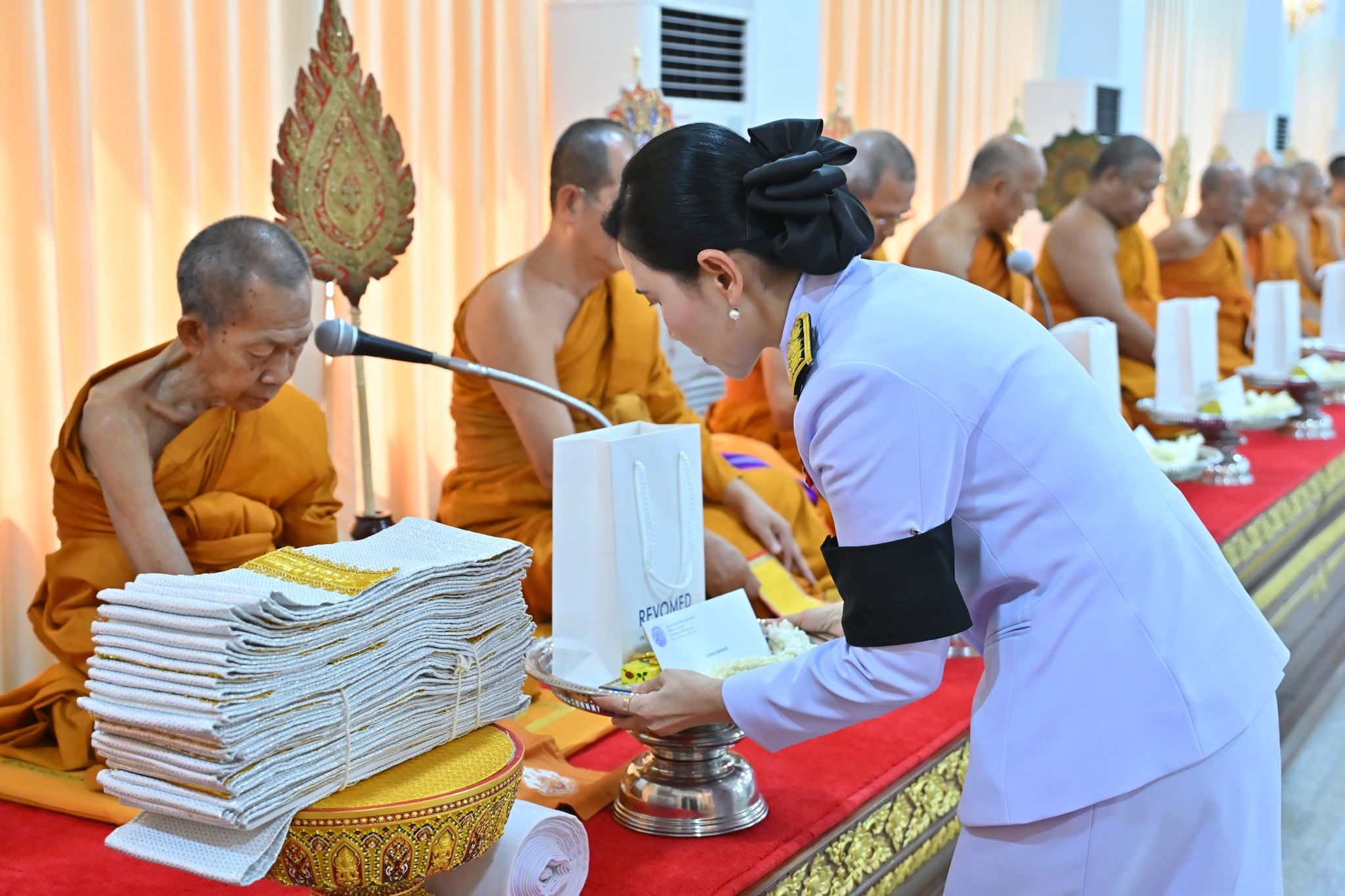 title - ส.ป.ก.นครปฐม เข้าร่วมพิธีบำเพ็ญกุศลทักษิณานุประทาน ปัณรสมวาร (15 วัน) เพื่ออุทิศถวายพระกุศลแด่ สมเด็จพระเจ้าลูกเธอ เจ้าฟ้าพัชรกิติยาภา นเรนทิราเทพยวดี กรมหลวงราชสาริณีสิริพัชร มหาวัชรราชธิดา โดยมี พระสิริวชิรเวที เจ้าคณะจังหวัดนครปฐม เจ้าอาวาสวัดสิริวัฒนาราม