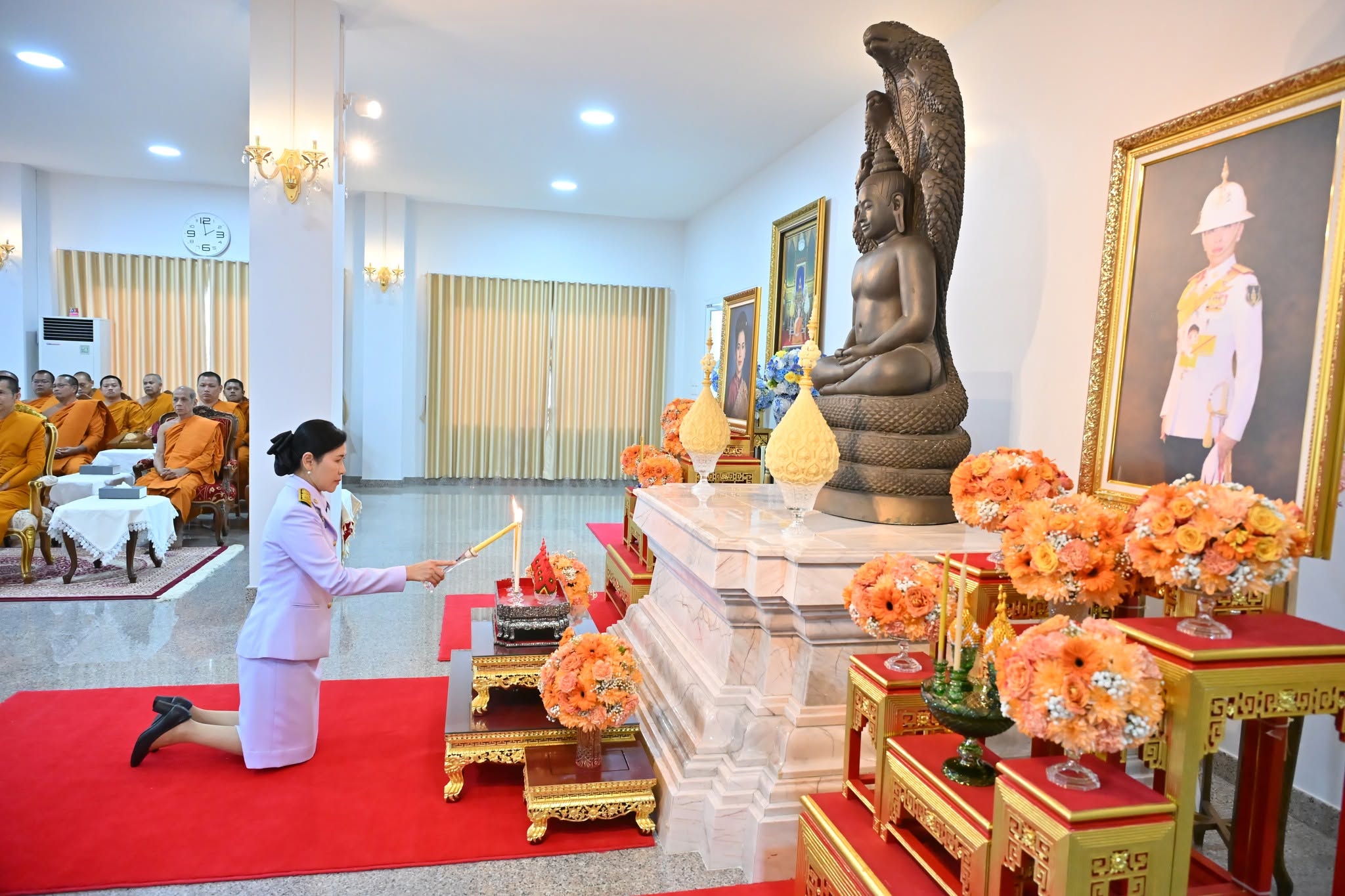 title - ส.ป.ก.นครปฐม เข้าร่วมพิธีบำเพ็ญกุศลทักษิณานุประทาน ปัณรสมวาร (15 วัน) เพื่ออุทิศถวายพระกุศลแด่ สมเด็จพระเจ้าลูกเธอ เจ้าฟ้าพัชรกิติยาภา นเรนทิราเทพยวดี กรมหลวงราชสาริณีสิริพัชร มหาวัชรราชธิดา โดยมี พระสิริวชิรเวที เจ้าคณะจังหวัดนครปฐม เจ้าอาวาสวัดสิริวัฒนาราม