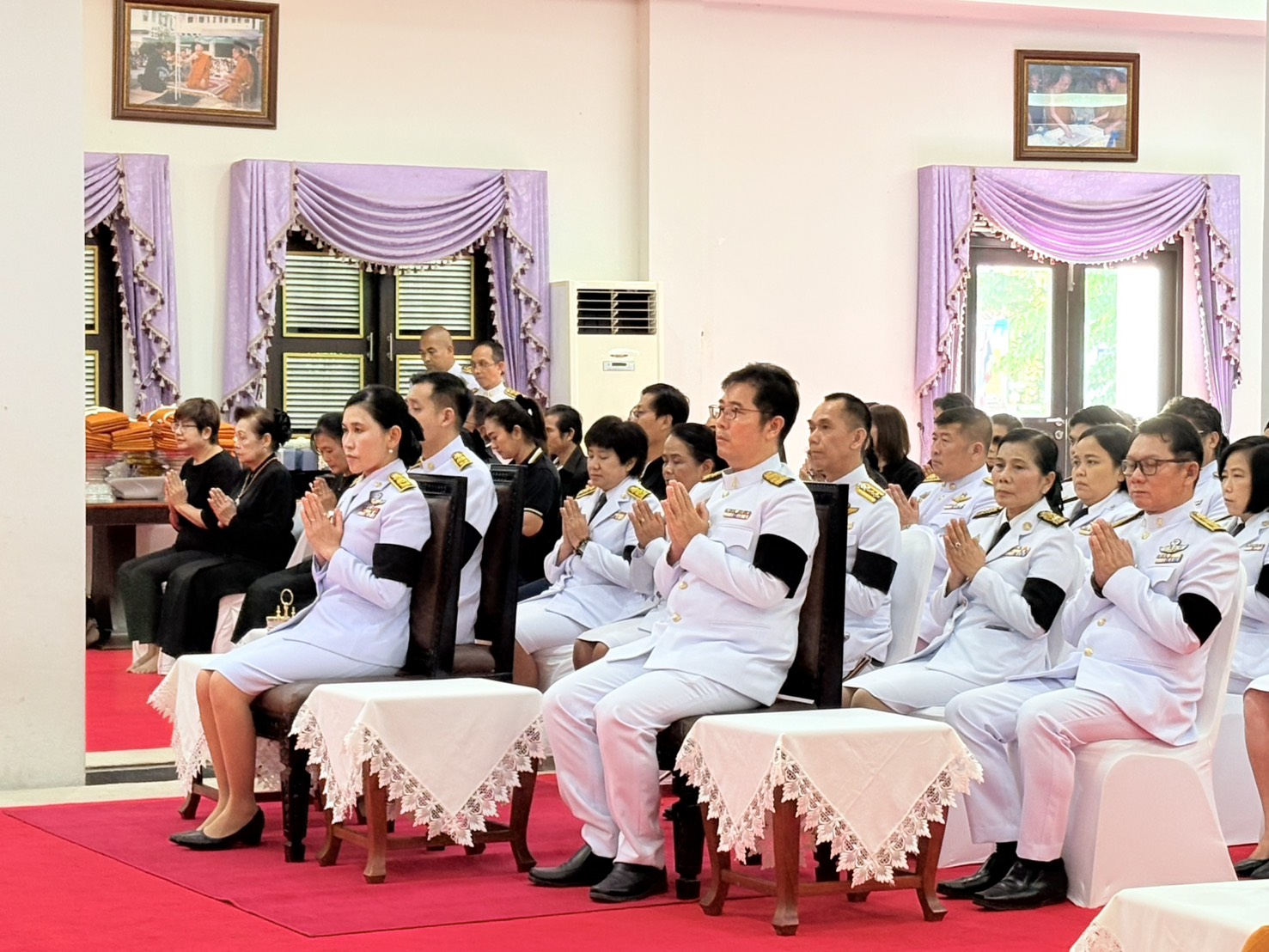 title - ส.ป.ก.นครปฐม เข้าร่วมพิธีบำเพ็ญกุศลทักษิณานุประทานอุทิศถวายพระกุศล เมื่อสิ้นพระชนม์ ครบสัตตมวาร ( 7 วัน) เพื่อน้อมถวายเป็นพระกุศลแด่ สมเด็จพระเจ้าลูกเธอ เจ้าฟ้าพัชรกิติยาภา นเรนทิราเทพยวดี กรมหลวงราชสาริณีสิริพัชร มหาวัชรราชธิดา