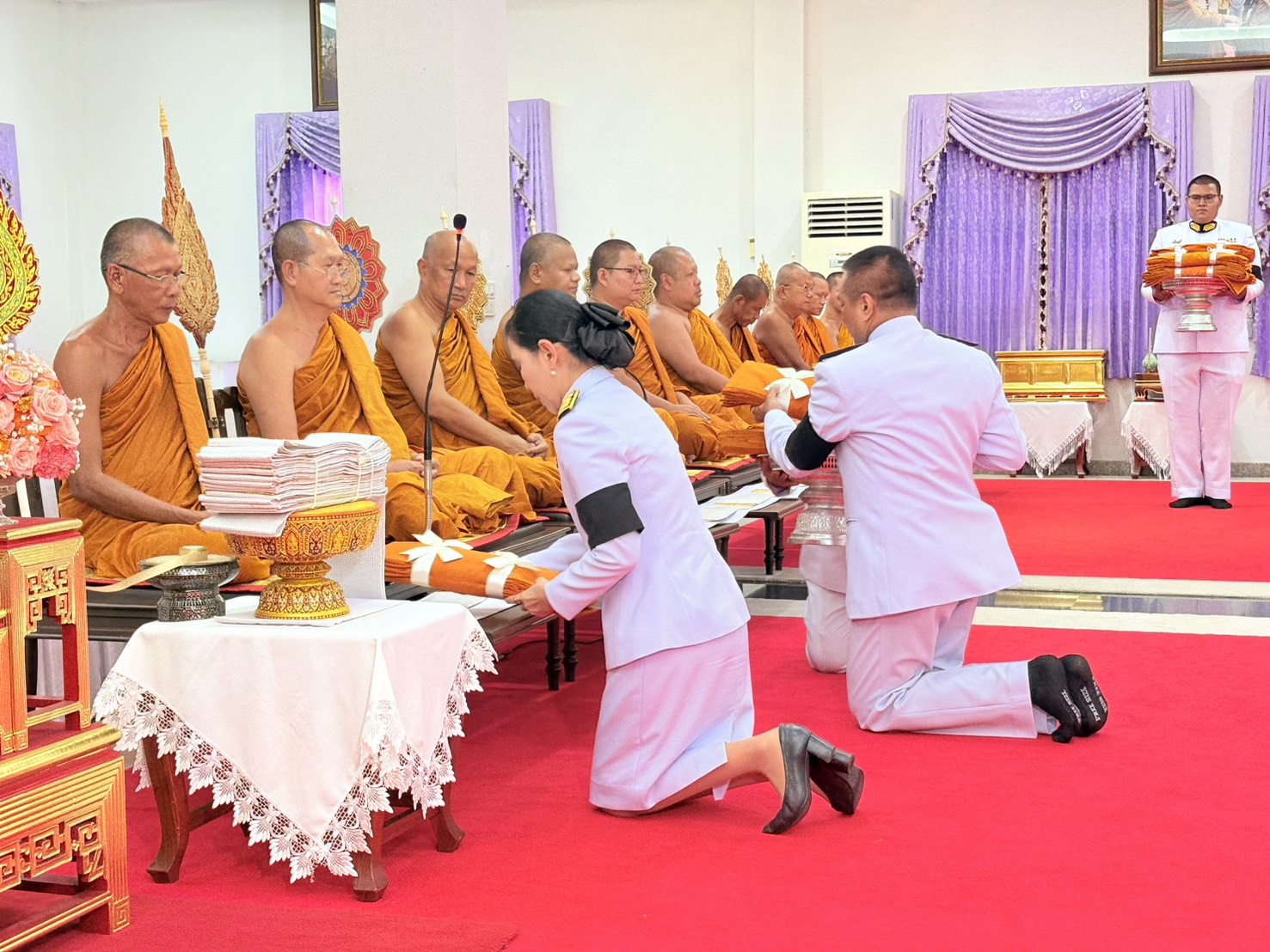 title - ส.ป.ก.นครปฐม เข้าร่วมพิธีบำเพ็ญกุศลทักษิณานุประทานอุทิศถวายพระกุศล เมื่อสิ้นพระชนม์ ครบสัตตมวาร ( 7 วัน) เพื่อน้อมถวายเป็นพระกุศลแด่ สมเด็จพระเจ้าลูกเธอ เจ้าฟ้าพัชรกิติยาภา นเรนทิราเทพยวดี กรมหลวงราชสาริณีสิริพัชร มหาวัชรราชธิดา