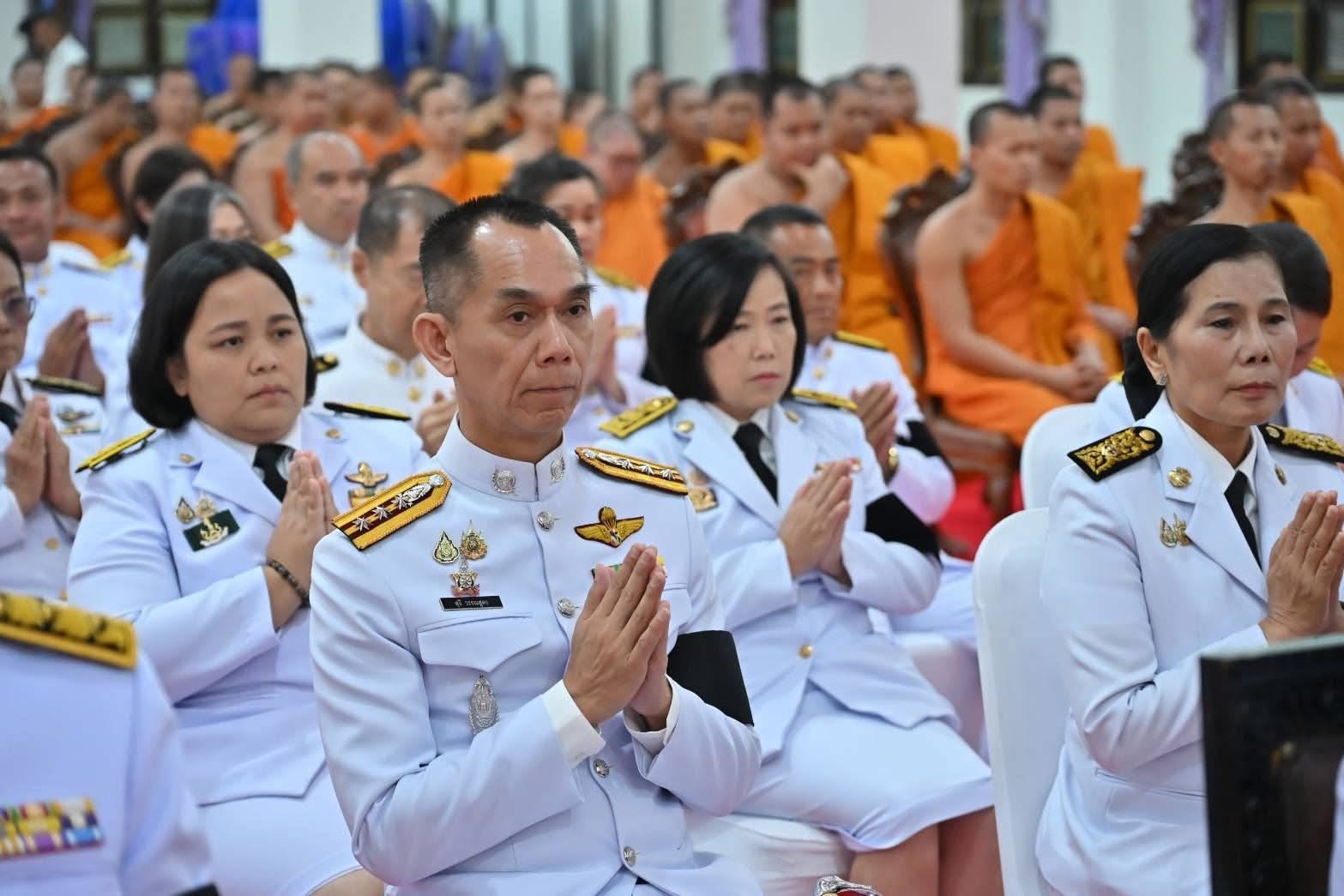 title - ส.ป.ก.นครปฐม เข้าร่วมพิธีบำเพ็ญกุศลทักษิณานุประทานอุทิศถวายพระกุศล เมื่อสิ้นพระชนม์ ครบสัตตมวาร ( 7 วัน) เพื่อน้อมถวายเป็นพระกุศลแด่ สมเด็จพระเจ้าลูกเธอ เจ้าฟ้าพัชรกิติยาภา นเรนทิราเทพยวดี กรมหลวงราชสาริณีสิริพัชร มหาวัชรราชธิดา
