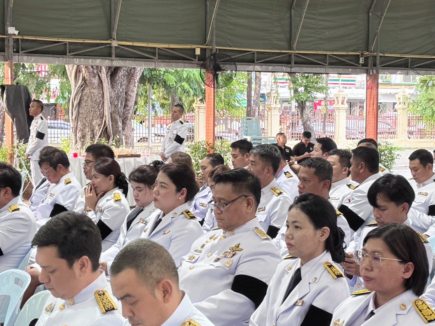 title - ส.ป.ก.นครปฐม เข้าร่วมพิธีบำเพ็ญกุศลสัตตมวาร (7 วัน) อุทิศถวายพระกุศลแด่สมเด็จพระเจ้าลูกเธอ เจ้าฟ้าพัชรกิติยาภา นเรนทิราเทพยวดี กรมหลวงราชสาริณีสิริพัชร มหาวัชรราชธิดา