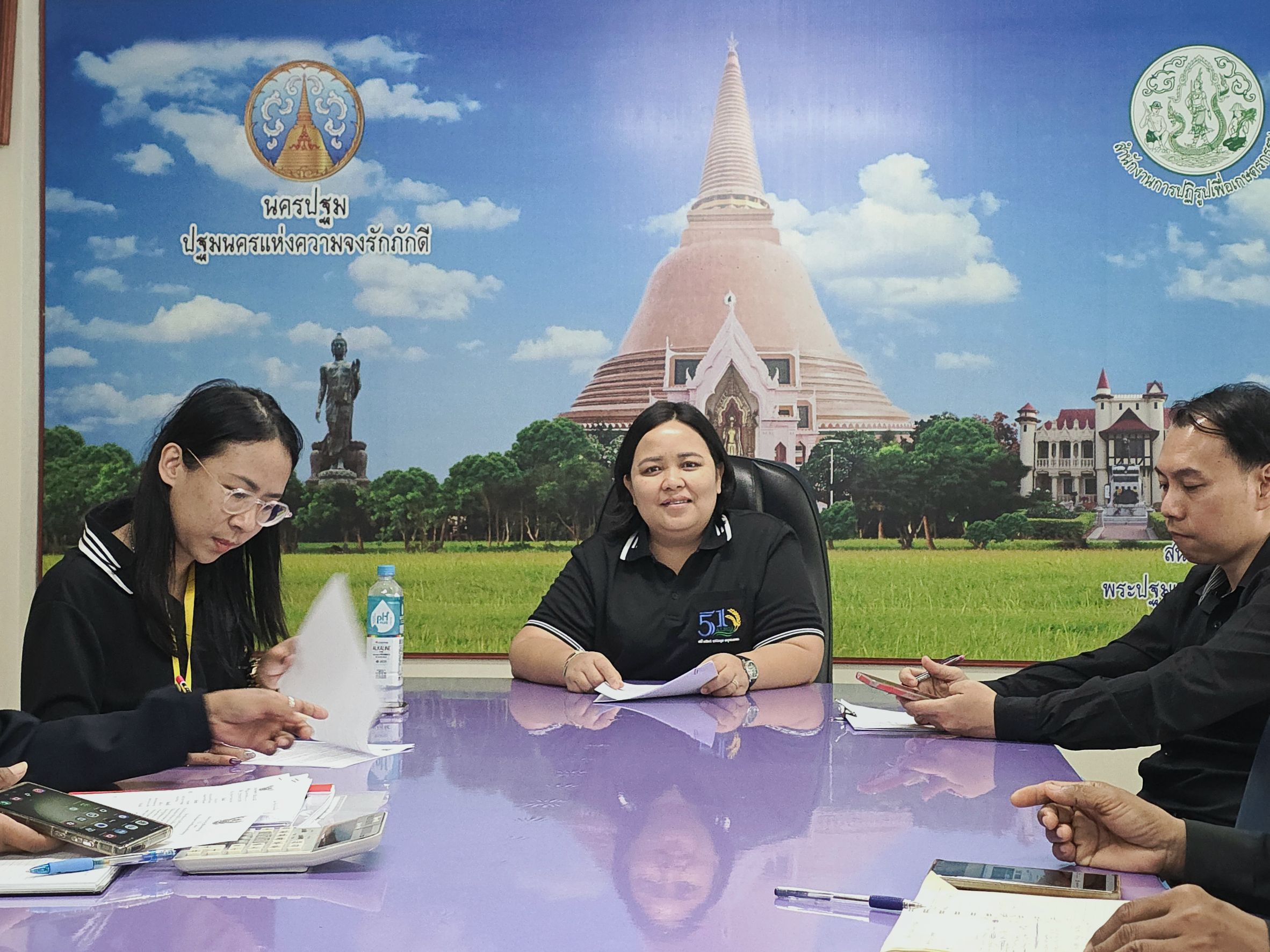 title - ส.ป.ก.นครปฐม จัดประชุมเพื่อหารือพิจารณาความเหมาะสมในการดำเนินการประชาสัมพันธ์ ความเป็นไปได้ในการจัดหาที่ดินพิจารณาแนวทางที่จะดำเนินการจัดซื้อในเบื้องต้น ในเขตพื้นที่จังหวัดนครปฐมดำเนินการให้เป็นไปตามหลักเกณฑ์และวิธีการจัดซื้อที่ดินที่ ส.ป.ก. กำหนด