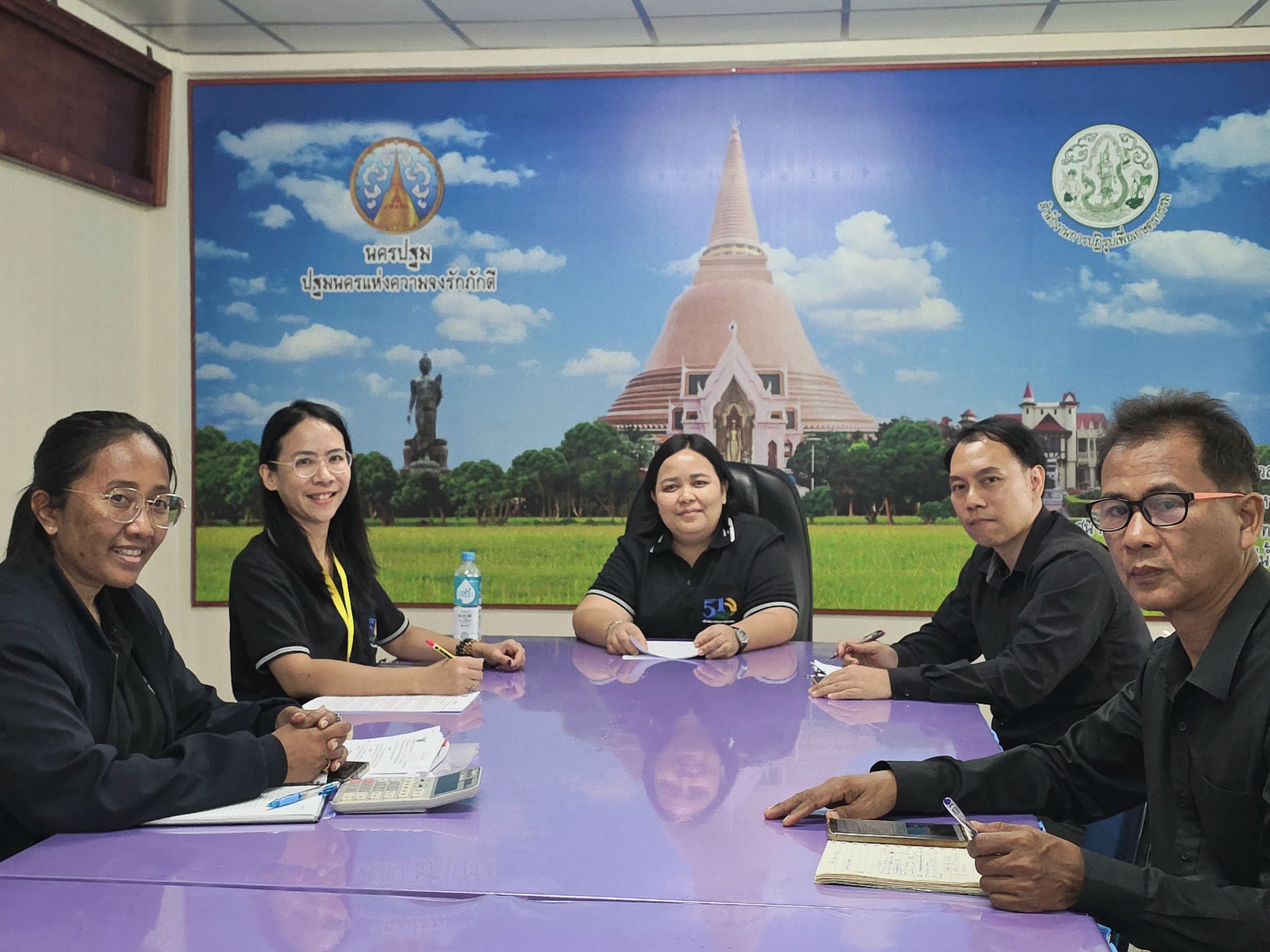 title - ส.ป.ก.นครปฐม จัดประชุมเพื่อหารือพิจารณาความเหมาะสมในการดำเนินการประชาสัมพันธ์ ความเป็นไปได้ในการจัดหาที่ดินพิจารณาแนวทางที่จะดำเนินการจัดซื้อในเบื้องต้น ในเขตพื้นที่จังหวัดนครปฐมดำเนินการให้เป็นไปตามหลักเกณฑ์และวิธีการจัดซื้อที่ดินที่ ส.ป.ก. กำหนด