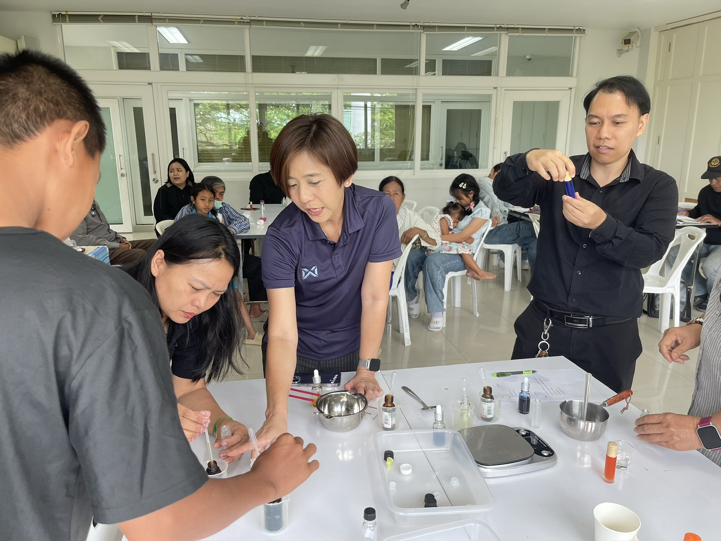 title - ส.ป.ก.นครปฐม จัดโครงการพัฒนาธุรกิจชุมชน ในเขตปฏิรูปที่ดินจังหวัดนครปฐม ประจำปีงบประมาณ พ.ศ. 2569 การอบรมเชิงปฏิบัติการ หลักสูตร การเพิ่มมูลค่าสินค้า และการพัฒนาช่องทางด้านการตลาด การแปรรูปผลผลิต การพัฒนาบรรจุภัณฑ์ การสร้างมาตรฐานสินค้า (การทำ Aroma Sleeping Balm) 