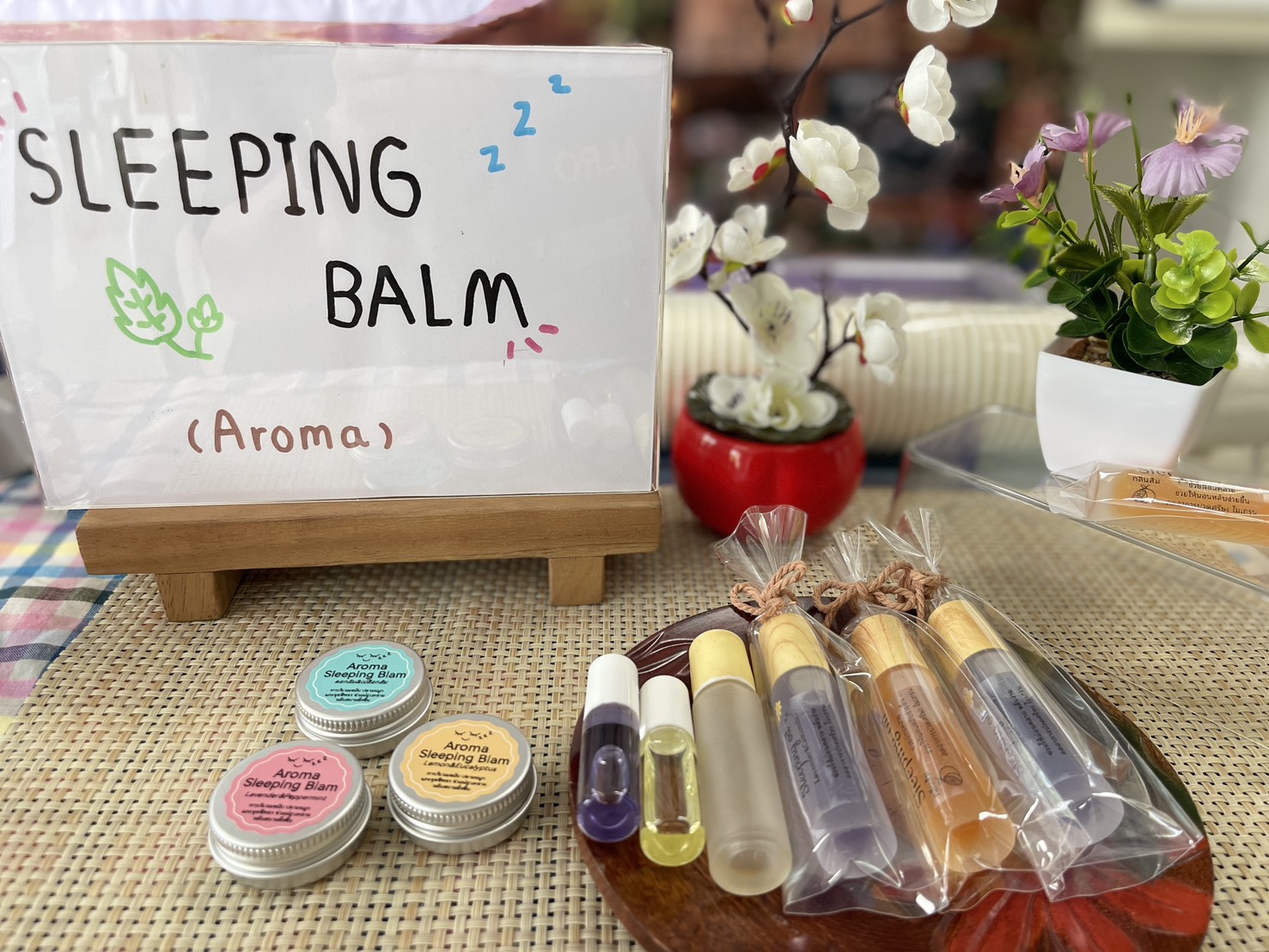 title - ส.ป.ก.นครปฐม จัดโครงการพัฒนาธุรกิจชุมชน ในเขตปฏิรูปที่ดินจังหวัดนครปฐม ประจำปีงบประมาณ พ.ศ. 2569 การอบรมเชิงปฏิบัติการ หลักสูตร การเพิ่มมูลค่าสินค้า และการพัฒนาช่องทางด้านการตลาด การแปรรูปผลผลิต การพัฒนาบรรจุภัณฑ์ การสร้างมาตรฐานสินค้า (การทำ Aroma Sleeping Balm) 