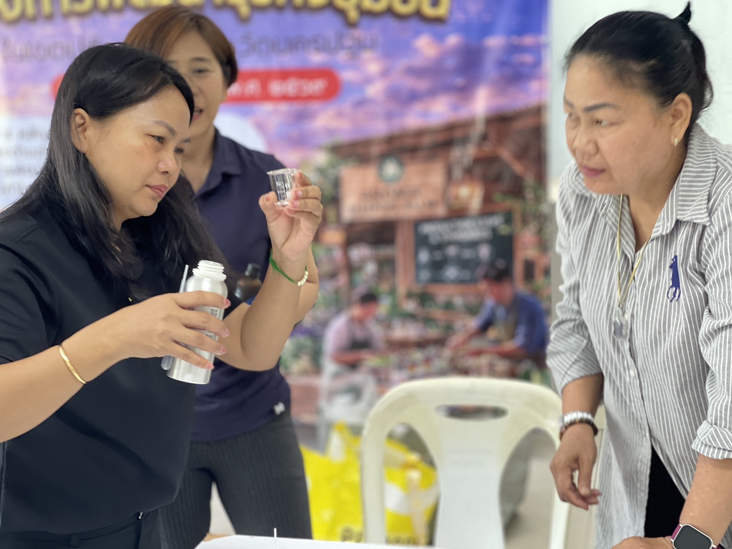 title - ส.ป.ก.นครปฐม จัดโครงการพัฒนาธุรกิจชุมชน ในเขตปฏิรูปที่ดินจังหวัดนครปฐม ประจำปีงบประมาณ พ.ศ. 2569 การอบรมเชิงปฏิบัติการ หลักสูตร การเพิ่มมูลค่าสินค้า และการพัฒนาช่องทางด้านการตลาด การแปรรูปผลผลิต การพัฒนาบรรจุภัณฑ์ การสร้างมาตรฐานสินค้า (การทำ Aroma Sleeping Balm) 