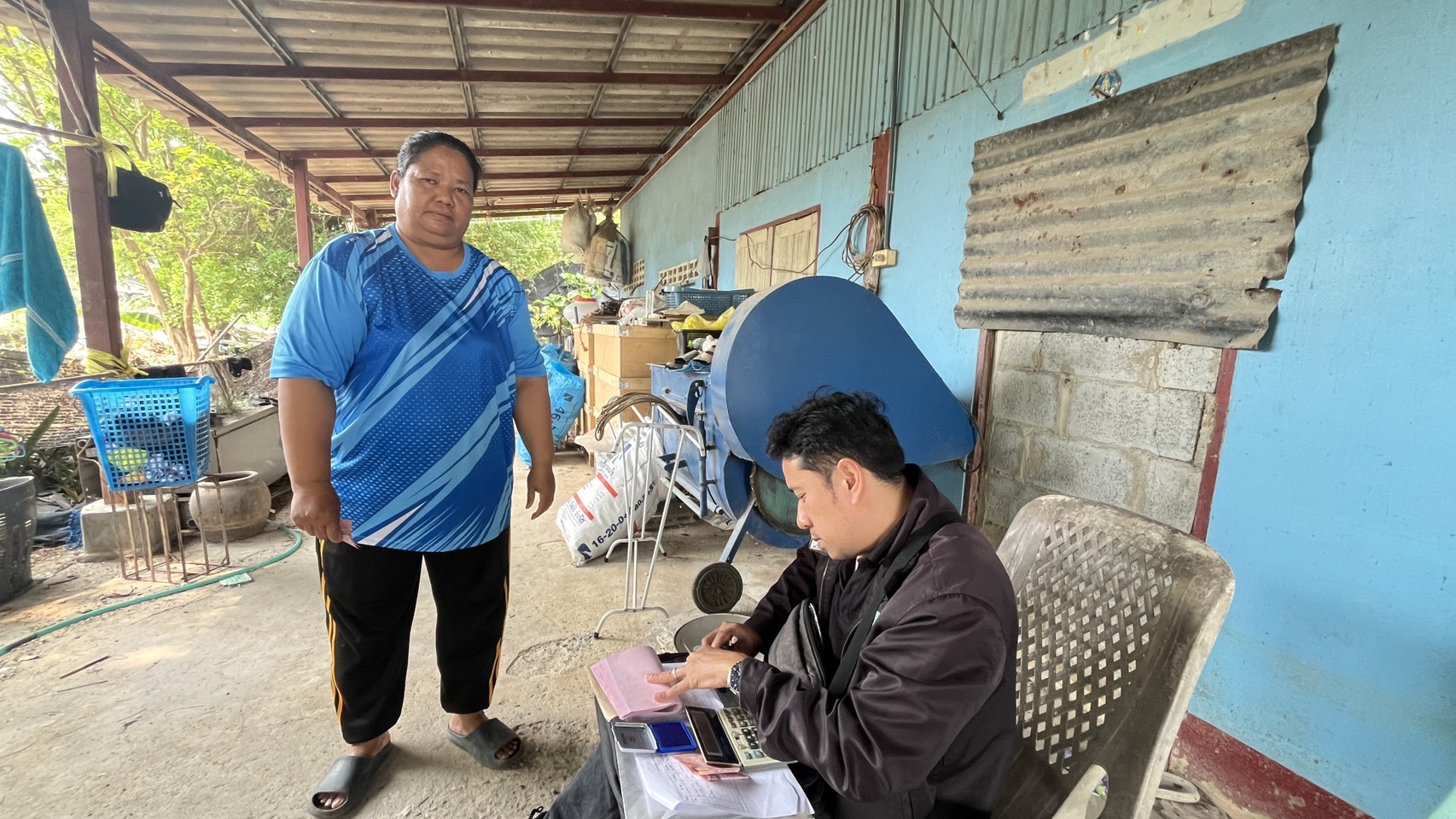 title - ส.ป.ก.นครปฐม ลงพื้นที่ให้บริการเกษตรกรด้านการให้สินเชื่อเงินกองทุนการปฏิรูปที่ดินเพื่อเกษตรกรรม ปีงบประมาณ พ.ศ. 2569 