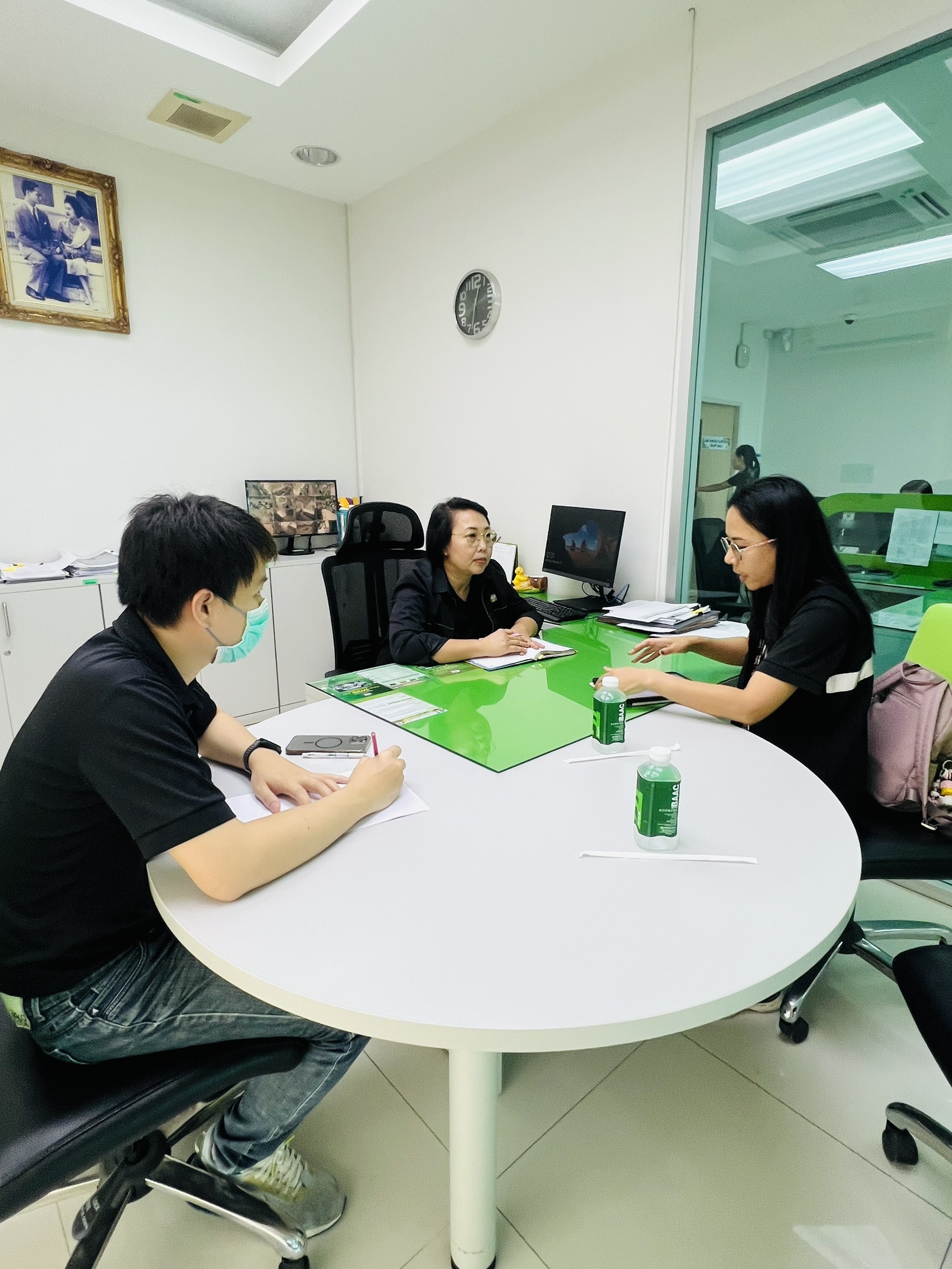 title - ส.ป.ก.นครปฐม ลงพื้นที่ประสานงานกับธนาคารเพื่อการเกษตรและสหกรณ์การเกษตรจังหวัดนครปฐม สาขาบางหลวง (ธกส.บางหลวง)