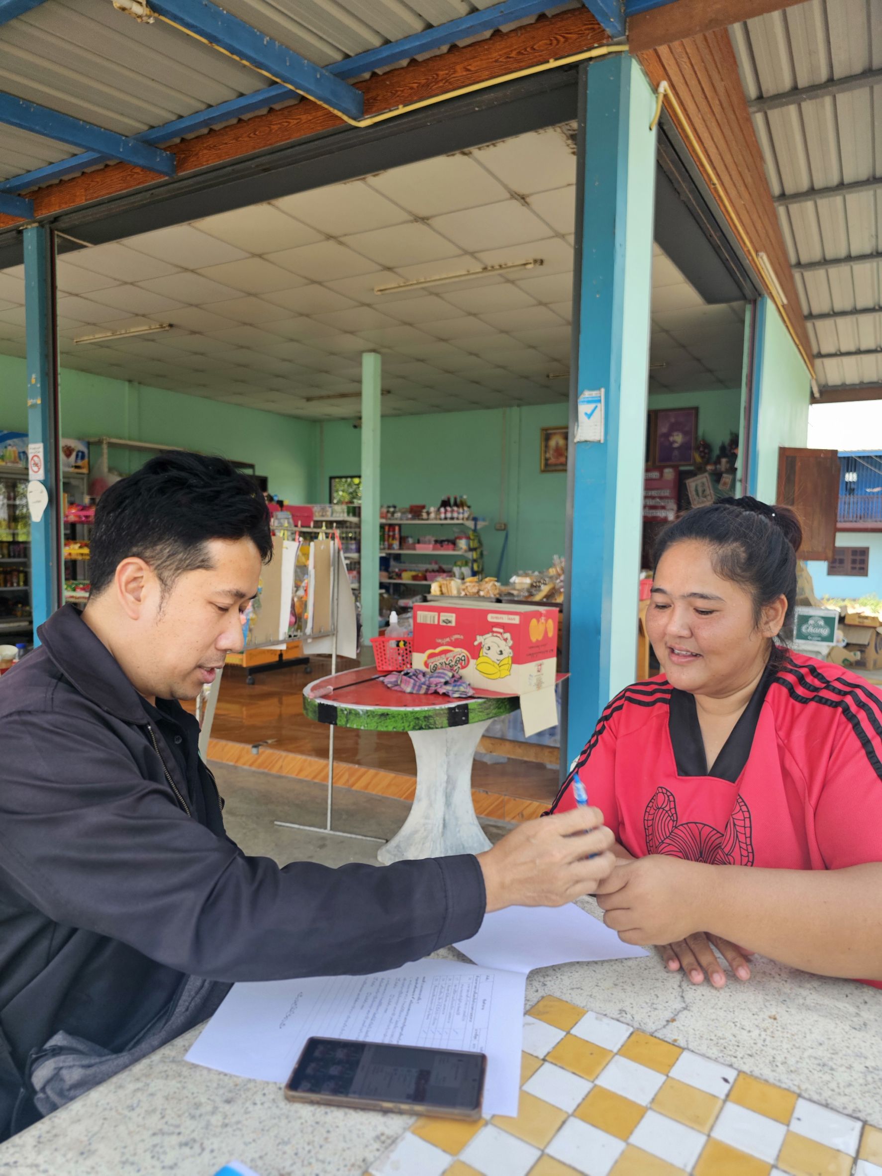 title - ส.ป.ก.นครปฐม ดำเนินการเก็บรวบรวมข้อมูล และแบบสอบถามการสำรวจความพึงพอใจของเกษตรกรในเขตปฏิรูปที่ดินที่ได้รับบริการสินเชื่อเงินกองทุนการปฏิรูปที่ดินเพื่อเกษตรกรรม ในปีงบประมาณ พ.ศ. 2568 