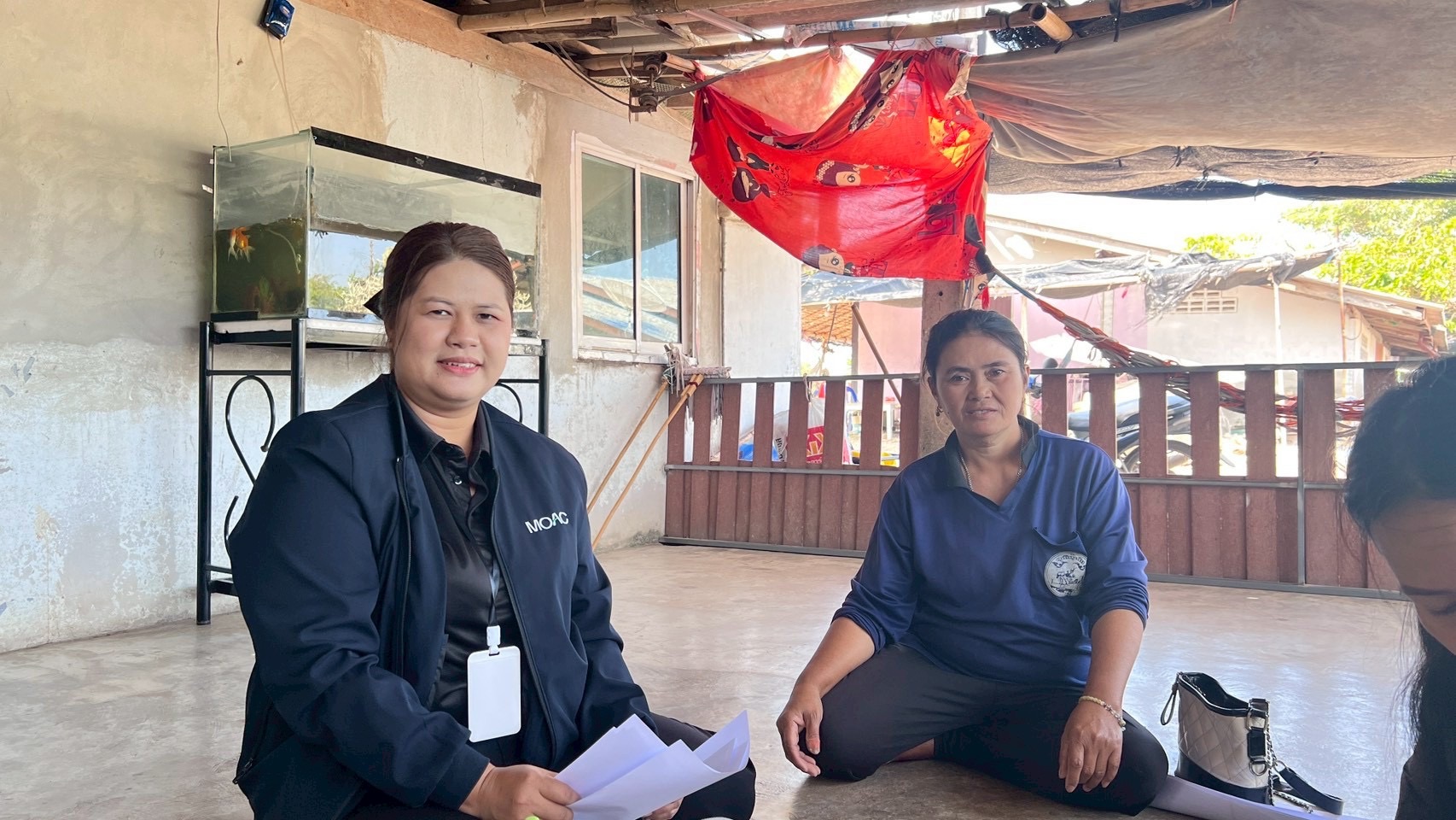 title - กลุ่มยุทธศาสตร์และการปฏิรูปที่ดิน พร้อมด้วยกลุ่มการเงินบัญชีและจัดเก็บผลประโยชน์ ส.ป.ก.นครปฐม ออกให้บริการสนับสนุนสินเชื่อเงินกองทุนการปฏิรูปที่ดินเพื่อเกษตรกรรม