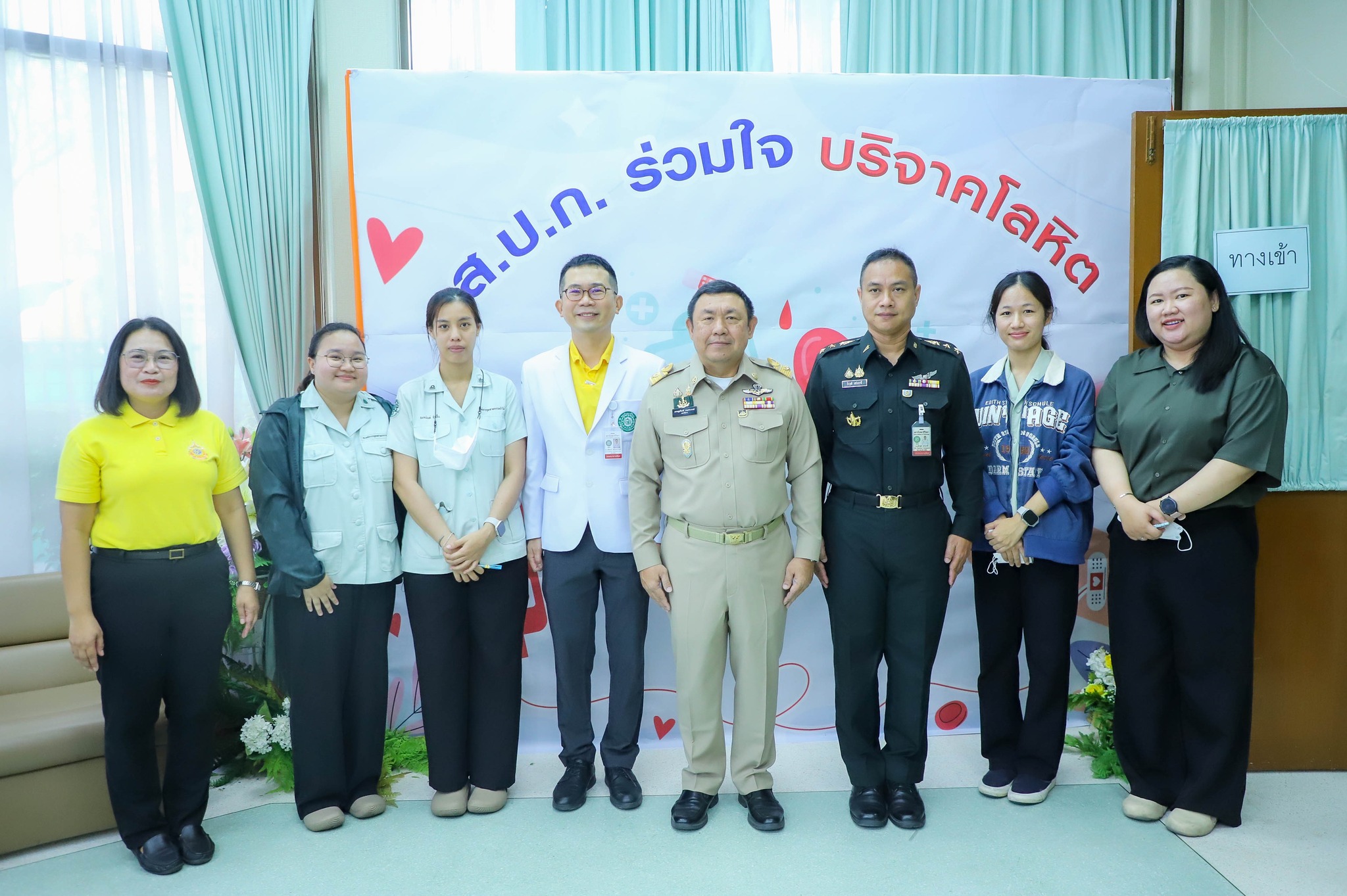 ร่วมกิจกรรมจิตอาสาบำเพ็ญสาธารณประโยชน์และบำเพ็ญสาธารณกุศลเฉลิมพระเกียรติ สมเด็จพระนางเจ้าฯ พระบรมราชินี เนื่องในโอกาสวันเฉลิมพระชนมพรรษา 3 มิถุนายน 2568