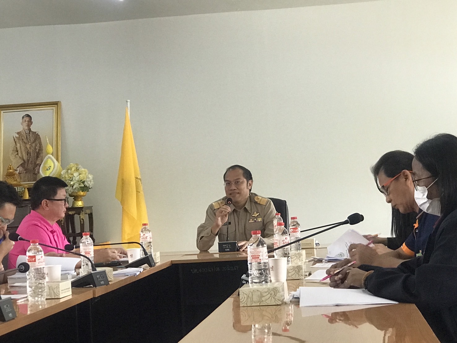 การประชุมคณะกรรมการตรวจสอบและประเมินค่าเสียหาย กรณีลักลอบขุดดินในเขตปฏิรูปที่ดิน จังหวัดนครปฐม