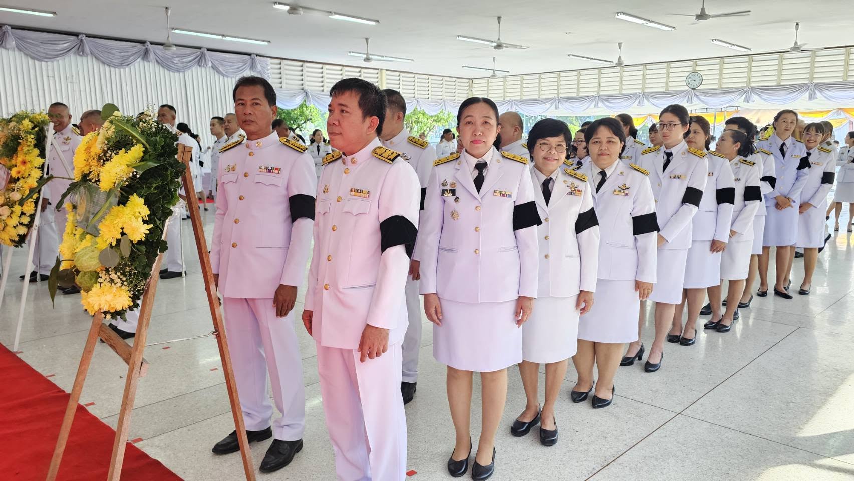 title - พิธีสวดพระพุทธมนต์ พิธีทำบุญตักบาตร และพิธีวางพวงมาลา เนื่องในวันนวมินทรมหาราช ประจำปี 2569