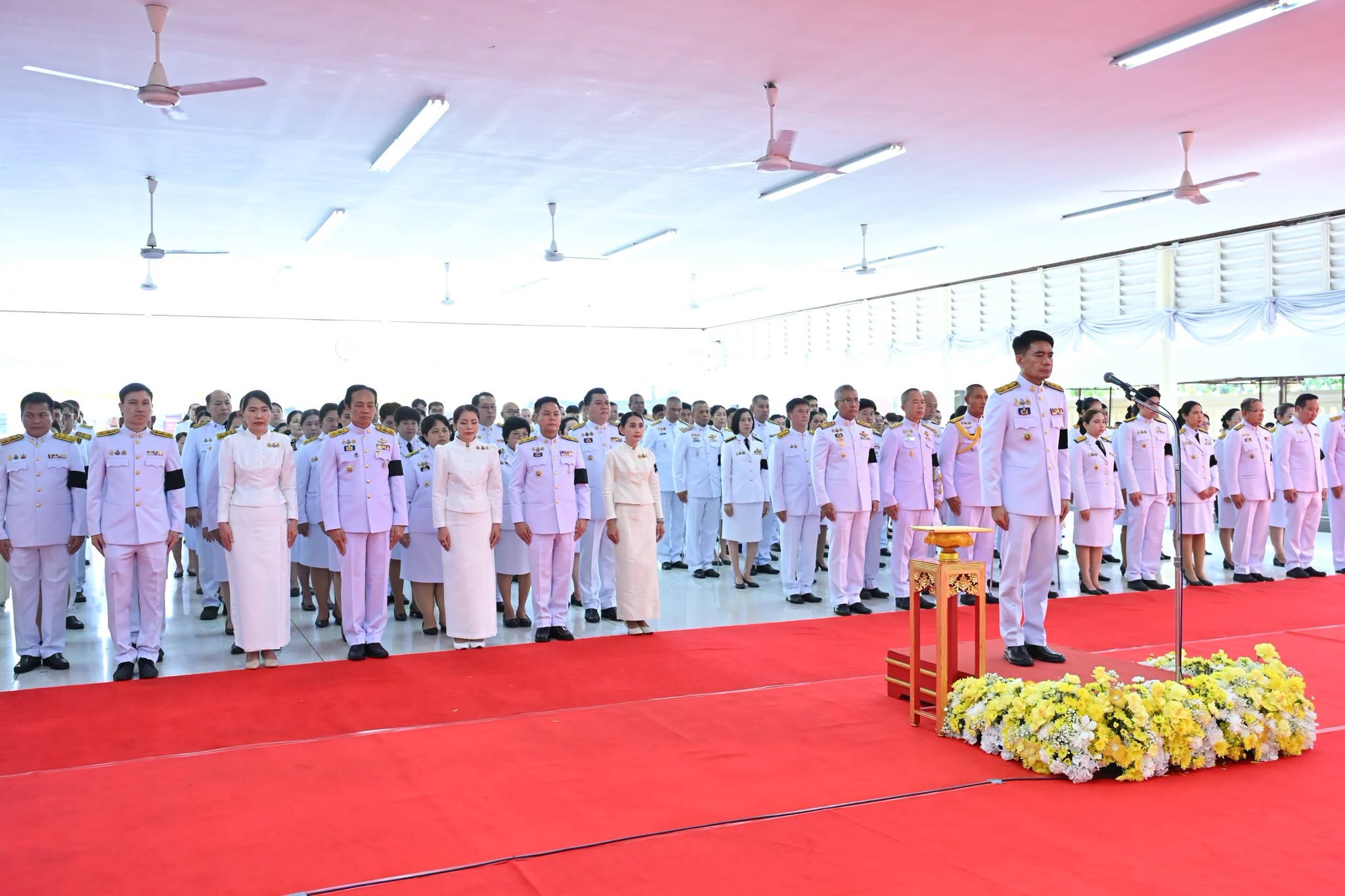title - พิธีสวดพระพุทธมนต์ พิธีทำบุญตักบาตร และพิธีวางพวงมาลา เนื่องในวันนวมินทรมหาราช ประจำปี 2569