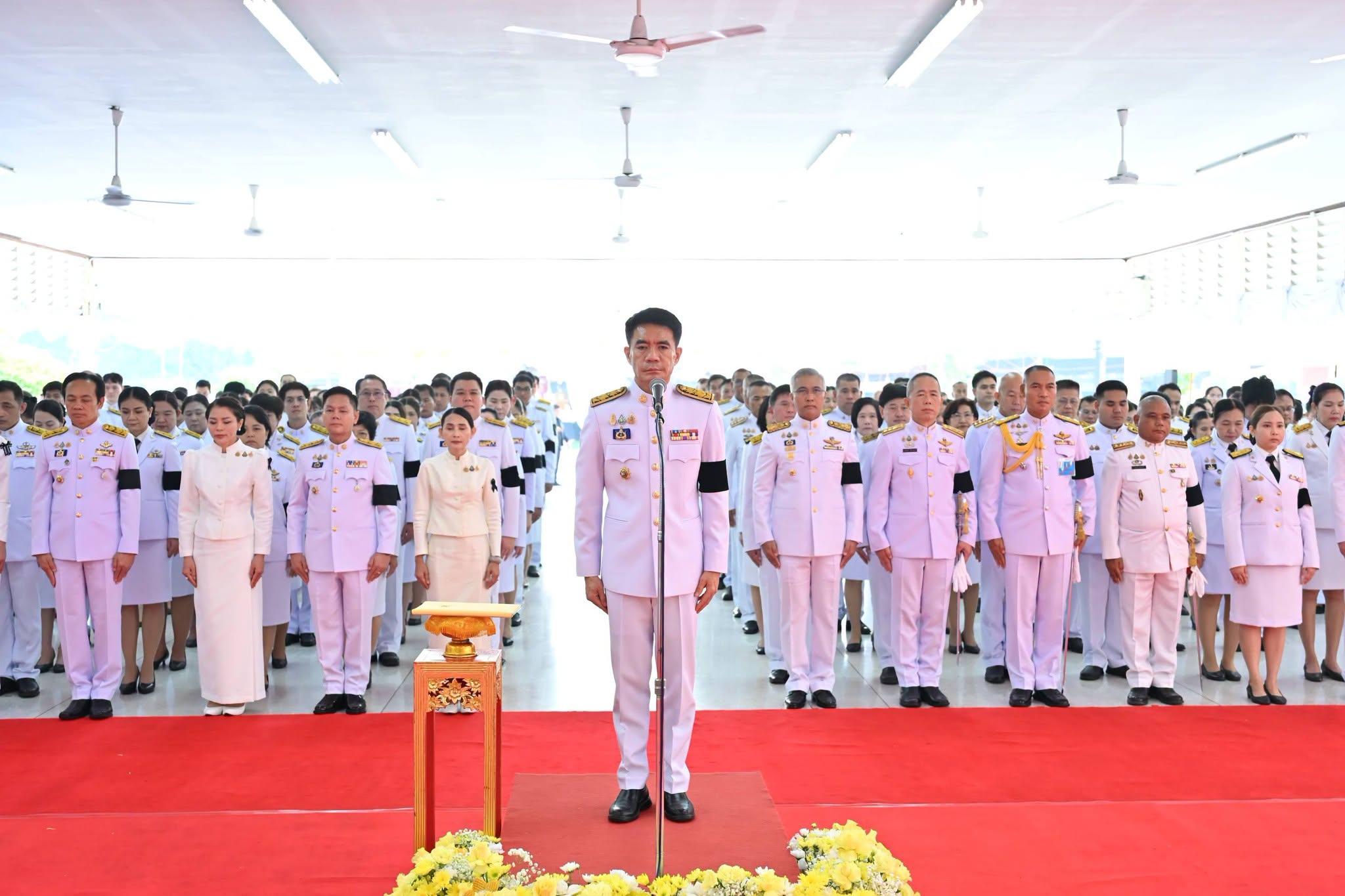 title - พิธีสวดพระพุทธมนต์ พิธีทำบุญตักบาตร และพิธีวางพวงมาลา เนื่องในวันนวมินทรมหาราช ประจำปี 2569