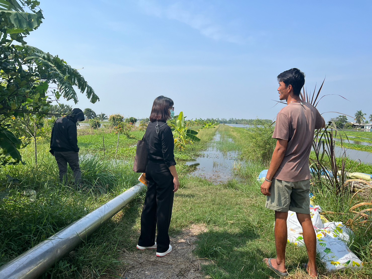 การสำรวจความเสียหายจากเหตุอุทกภัยในเขตปฏิรูปที่ดินจังหวัดนครปฐม
