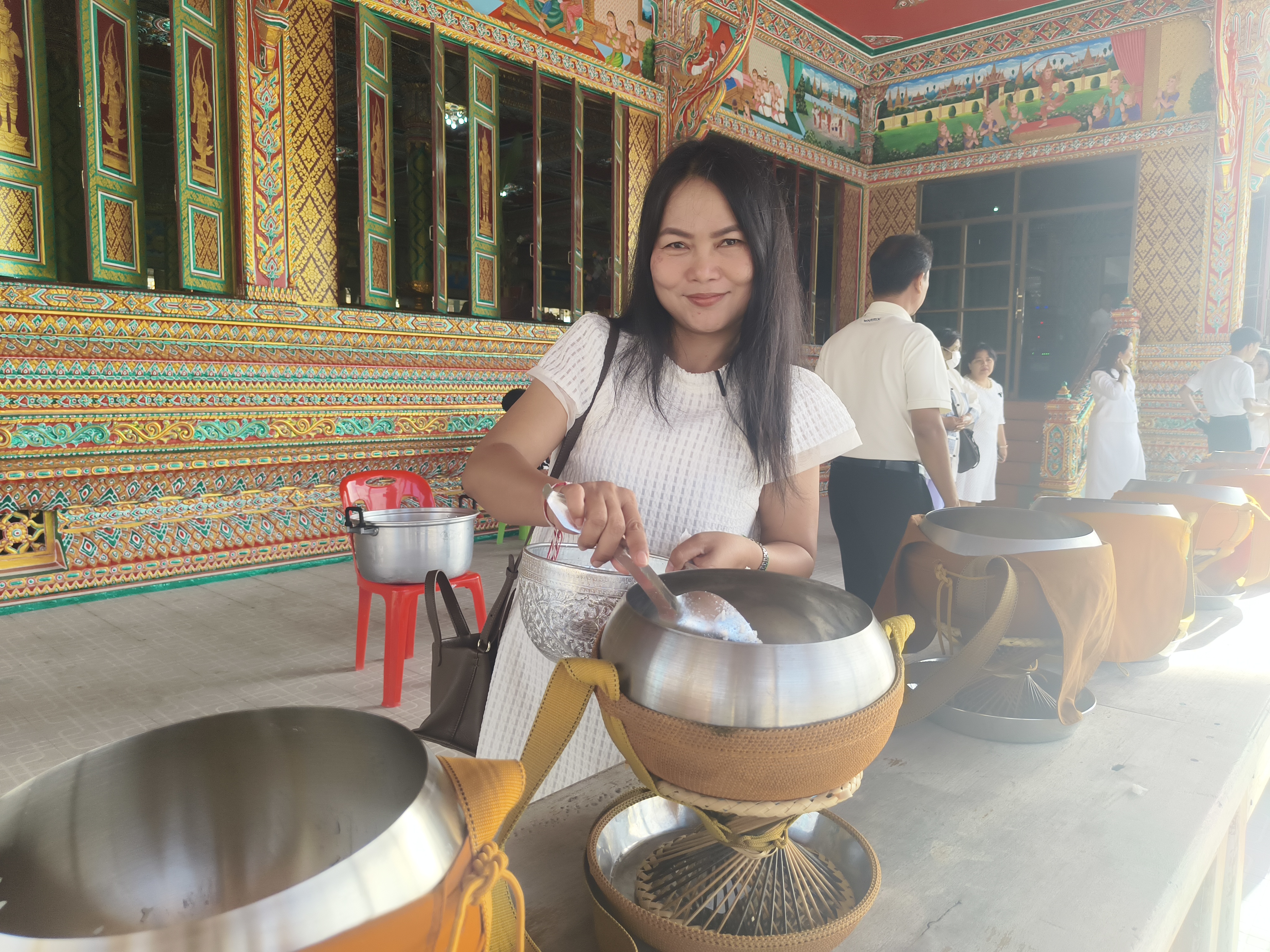 title - ส.ป.ก.นครปฐม เข้าร่วมกิจกรรมเข้าวัดปฏิบัติธรรมสวนะครอบครัวหิ้วตะกร้า ศรัทธาอิ่มบุญ อุดหนุนชุมชน จังหวัดนครปฐม ประจำปีงบประมาณ พ.ศ. 2569