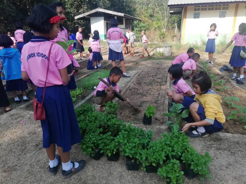 title - ส.ป.ก.นครพนม จัดฝึกอบรม โครงการอนุรักษ์พันธุกรรมพืชอันเนื่องจากพระราชดำริฯ(อพ.สธ.)