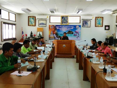 การประชุมคณะอนุกรรมการปฏิรูปที่ดินอำเภอขนอม ครั้งที่ 1/2558  
