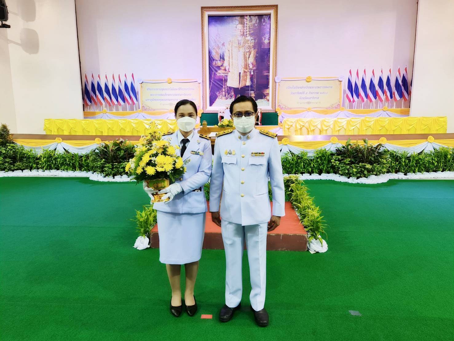 ส.ป.ก.นราธิวาส ร่วมกิจกรรมเนื่องในวันคล้ายวันพระบรมราชสมภพพระบาทสมเด็จพระบรมชนกาธิเบศร มหาภูมิพลอดุลยเดชมหาราช บรมนาถบพิตร วันชาติ และวันพ่อแห่งชาติ 5 ธันวาคม 2564  
