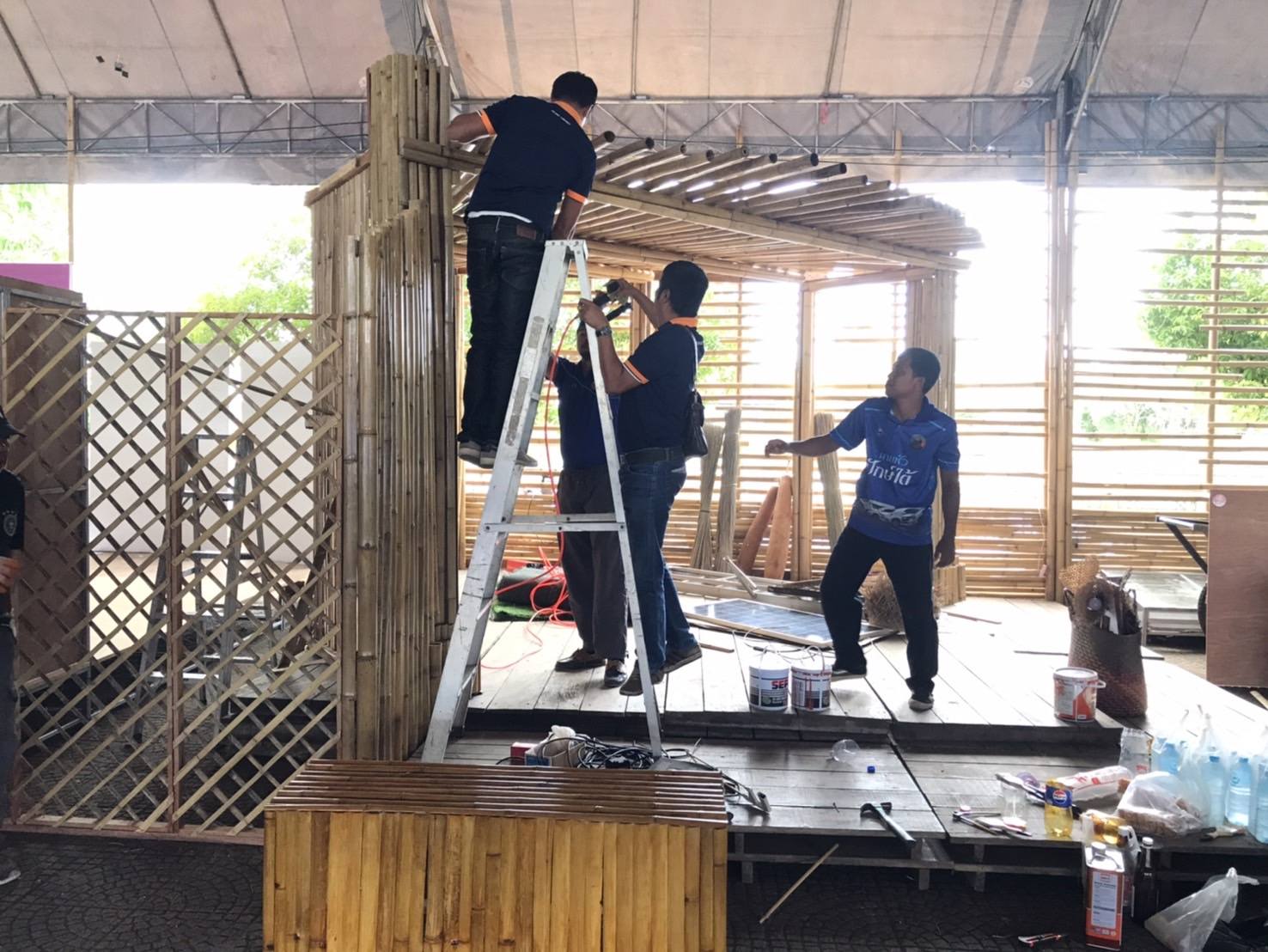 ส.ป.ก.นราธิวาส ร่วมกับหน่วยงานในสังกัดกระทรวงเกษตรและสหกรณ์จังหวัดนราธิวาส จัดนิทรรศการ