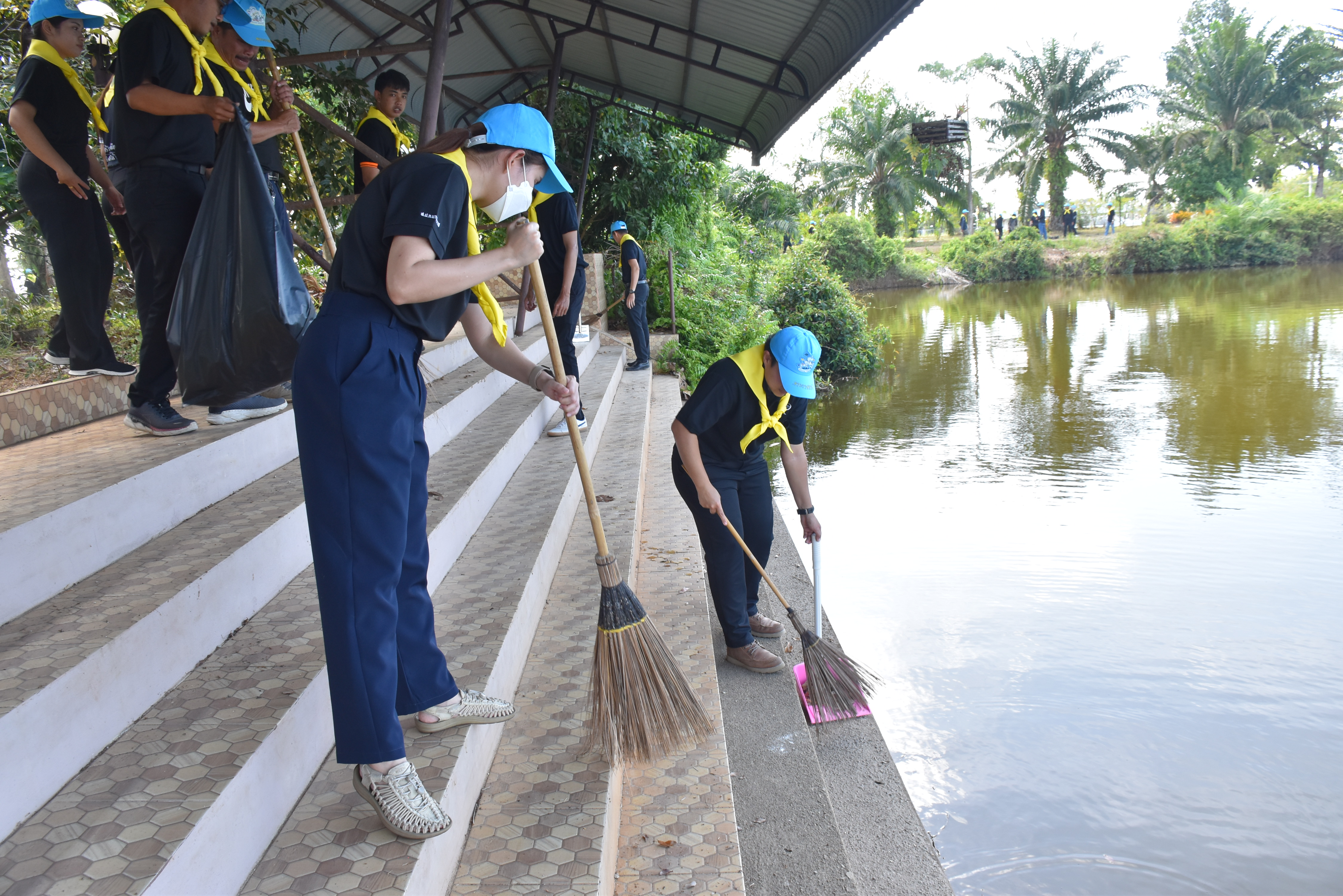 title - ส.ป.ก.นราธิวาส ร่วมกิจกรรมจิตอาสาบำเพ็ญสาธารณประโยชน์ เนื่องในวันที่ระลึกพระบาทสมเด็จพระพุทธเลิศหล้านภาลัย