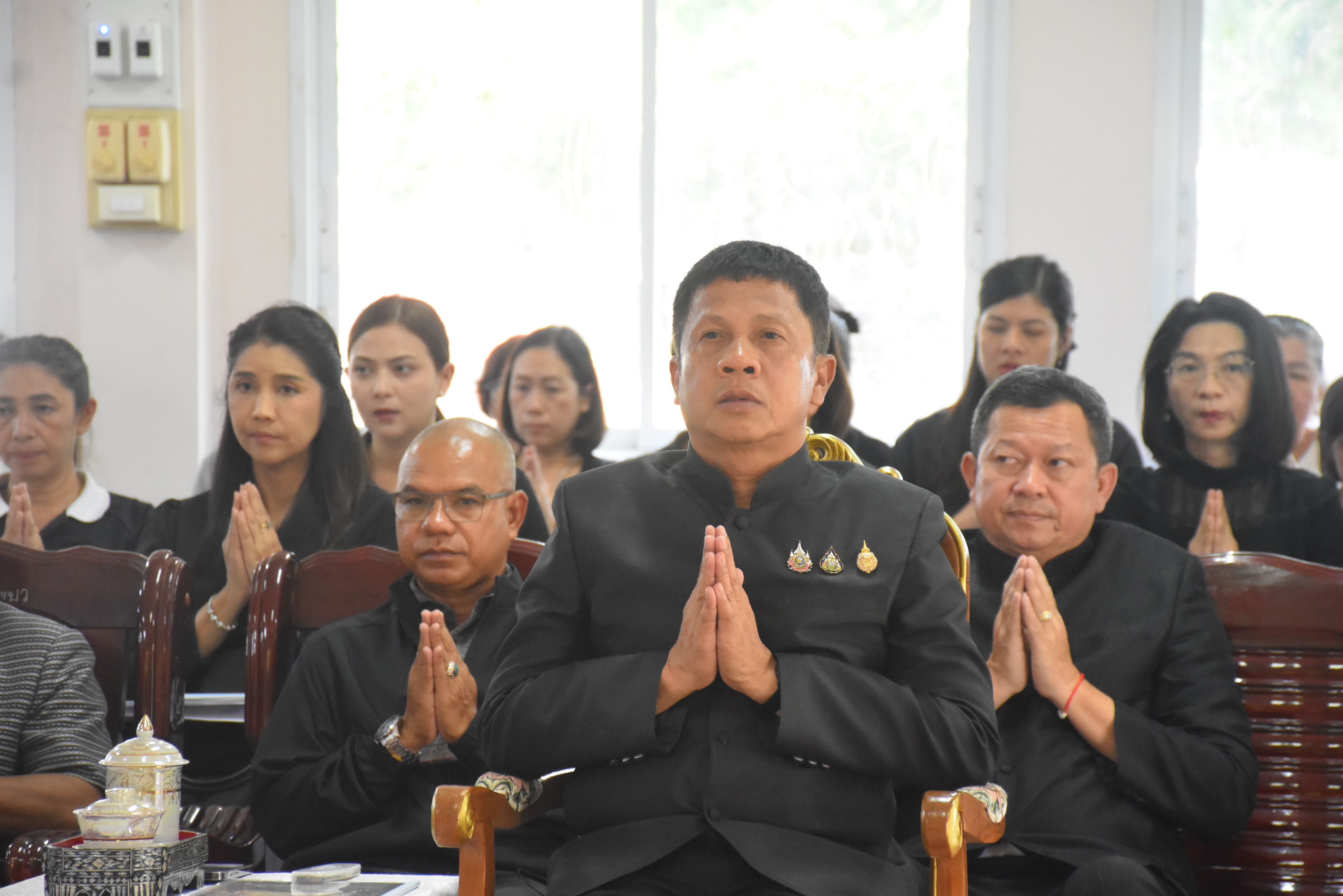 title - ส.ป.ก.นราธิวาส เข้าร่วมพิธีเจริญพระพุทธมนต์และเจริญจิตตภาวนาอุทิศถวายพระราชกุศลแด่ สมเด็จพระนางเจ้าสิริกิติ์ พระบรมราชินีนาถ พระบรมราชชนนีพันปีหลวง และอุทิศถวายพระกุศลแด่ สมเด็จพระเจ้าลูกเธอ เจ้าฟ้าพัชรกิติยภา นเรนทิราเทพยวดี กรมหลวงราชสาริณีสิริพัชร มหาวัชรราชธิดา
