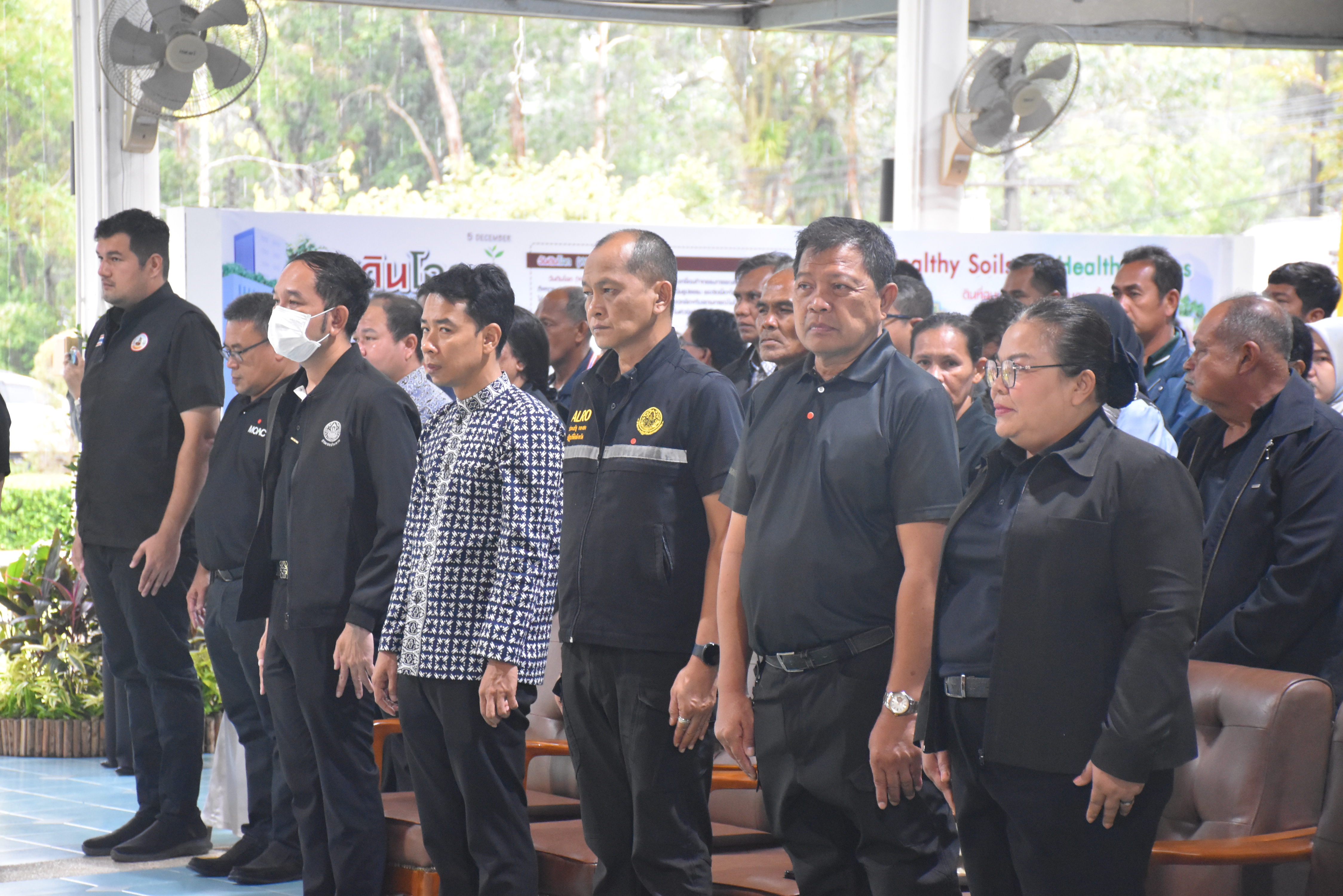 title - ส.ป.ก.นราธิวาส ร่วมกิจกรรมพิธีเปิดวันดินโลก 2568 ณ ศูนย์ศึกษาการพัฒนาพิกุลทองฯ