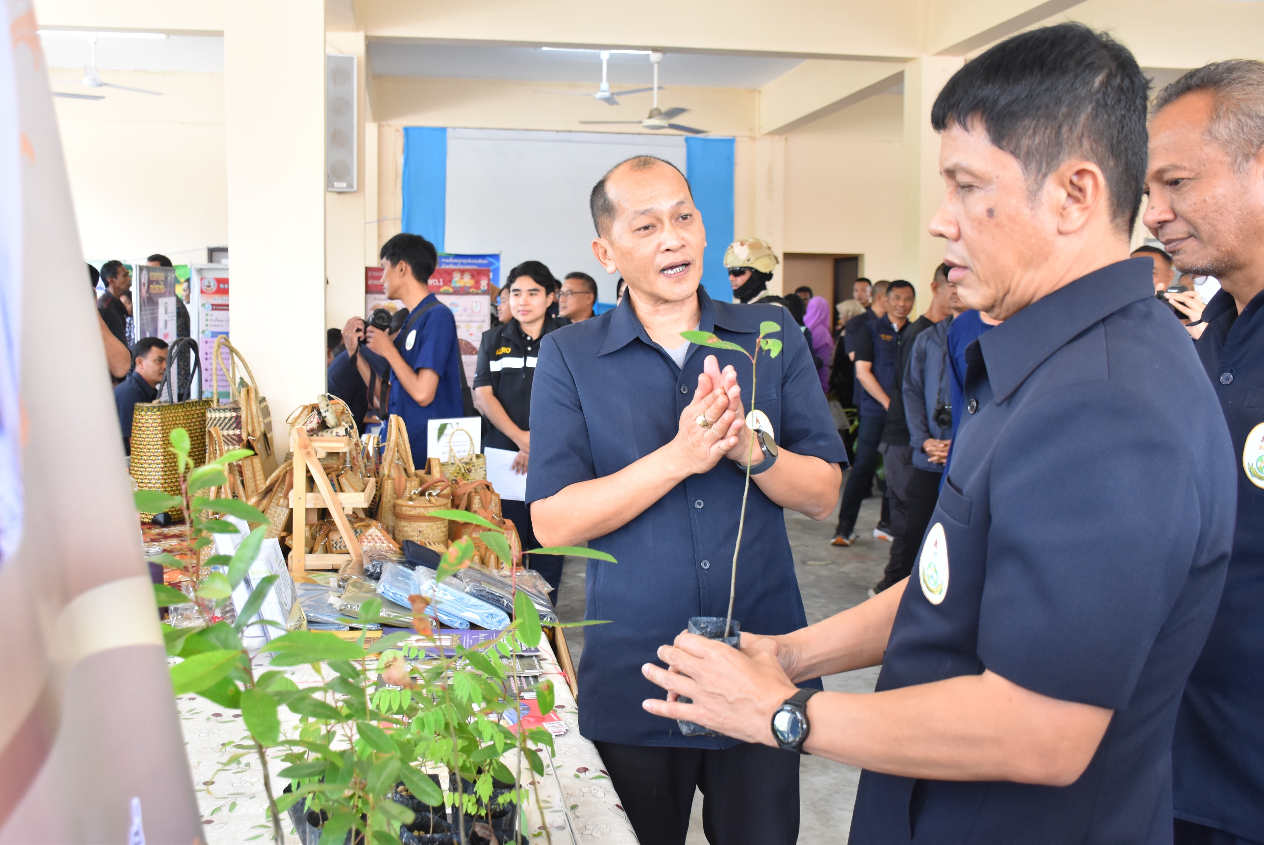 title - ส.ป.ก.นราธิวาส ได้เข้าร่วมโครงการ คลินิกเกษตรเคลื่อนที่ในพระราชานุเคราะห์ สมเด็จพระบรมโอรสาธิราชฯ สยามมกุฎราชกุมาร ประจำปีงบประมาณ พ.ศ. 2569 ไตรมาสที่ 2