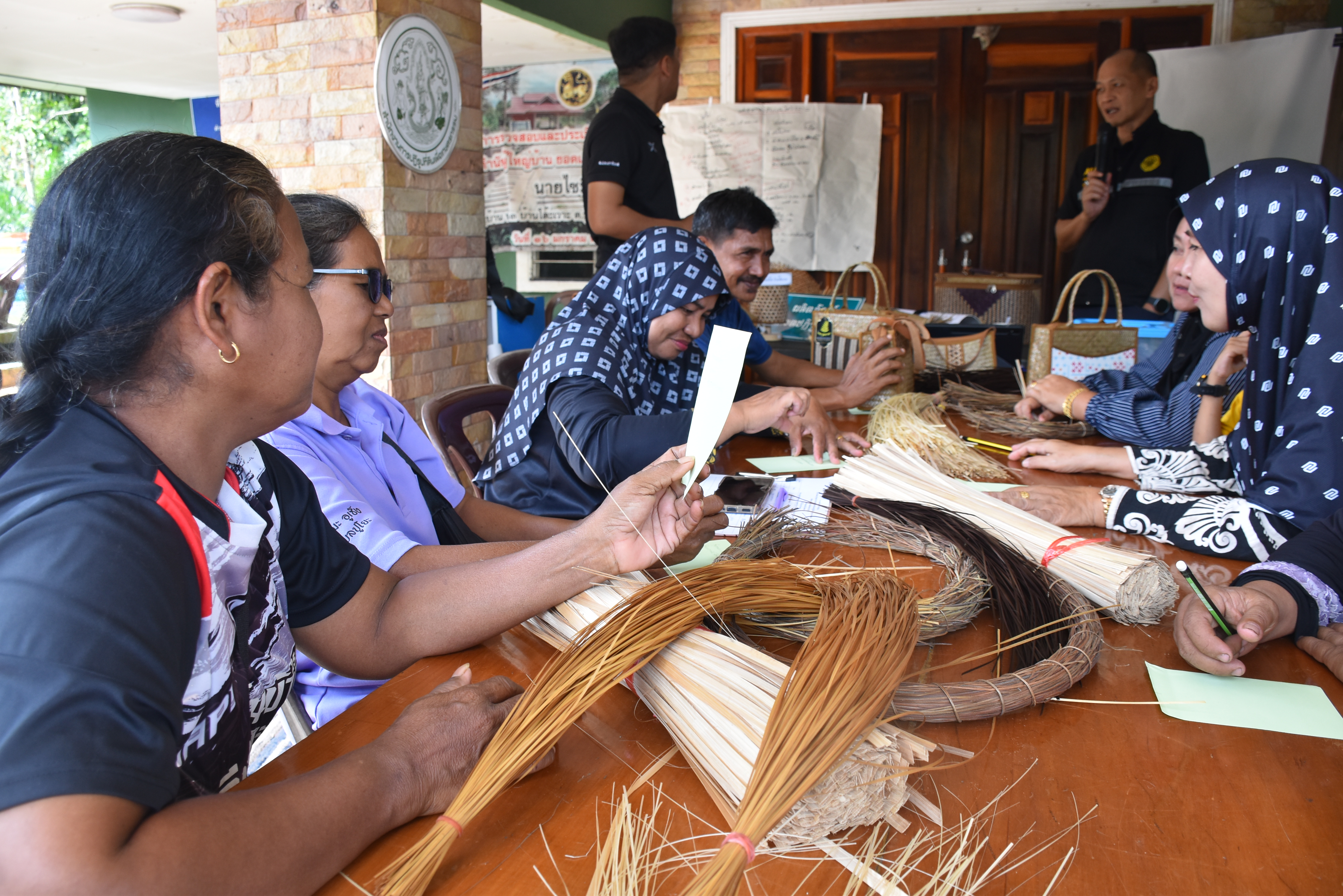 title - ส.ป.ก.นราธิวาส จัดฝึกอบรมโครงการพัฒนาธุรกิจชุมชน กิจกรรมพัฒนาธุรกิจชุมชนในเขตปฏิรูปที่ดิน ปีงบประมาณ พ.ศ.2569 หลักสูตร การสร้างความเข้มแข็งและการแปรรูปสินค้า