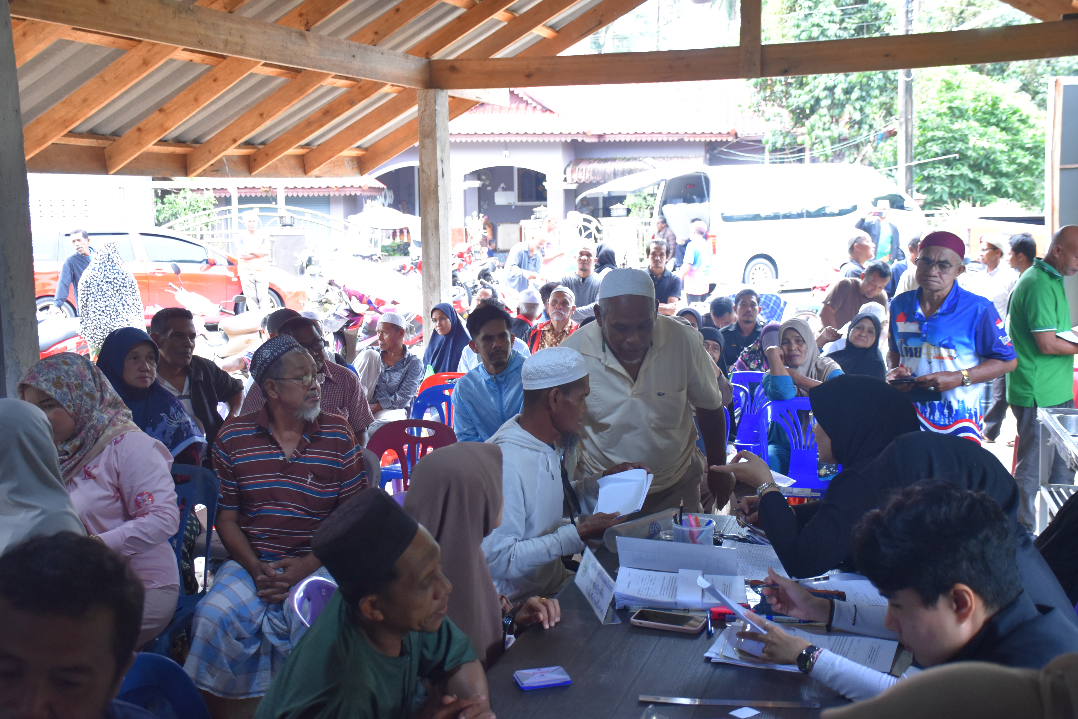 title - ส.ป.ก.นราธิวาส ร่วมออกหน่วยบริการโครงการจัดที่ดินเพื่อเกษตรกรรม ประจำปีงบประมาณ พ.ศ.2569 กิจกรรมศูนย์บริการประชาชน ครั้งที่ 1/2569