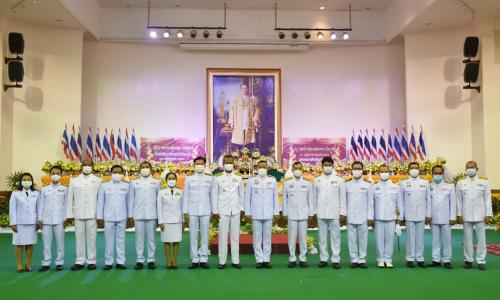 ส.ป.ก.นราธิวาส ร่วมพิธีวางพานพุ่มดอกไม้สดเนื่องในวันพระบิดาแห่งฝนหลวง ประจำปี 2563