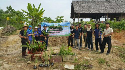 โครงการขับเคลื่อนปรัชญาของเศรษฐกิจพอเพียงของบุคลากร ส.ป.ก.นราธิวาส ประจำเดือนพฤษภาคม 2560