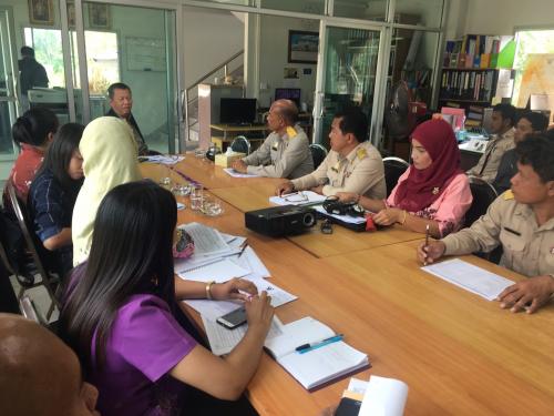 หัวหน้าผู้ตรวจราชการกรม และคณะ ตรวจราชการและติดตามงานตามแผนงาน/โครงการ และภารกิจตามนโยบายยุทธศาสตร์ของ ส.ป.ก. ประจำปีงบประมาณ พ.ศ. ๒๕๖๑ ณ ส.ป.ก.นราธิวาส