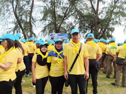 ส.ป.ก.นราธิวาส ร่วมกิจกรรมจัดเก็บขยะชายหาดสากล ณ บริเวณชายหาดนราทัศน์