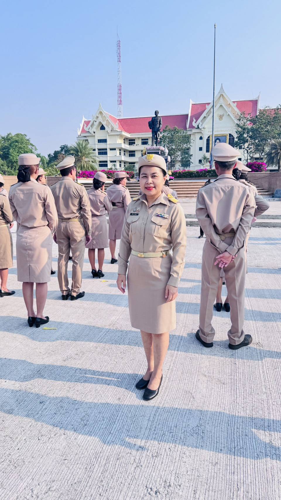 title -  ส.ป.ก.จังหวัดหนองบัวลำภู เข้าร่วมกิจกรรมเคารพธงชาติไทย กับหน่วยงานราชการในจังหวัดหนองบัวลำภู ในวันแรกของการทำงานประจำสัปดาห์ พุทธศักราช ๒๕๖๙ ณ บริเวณลานปิยมิตร ศูนย์ราชการจังหวัดหนองบัวลำภู 