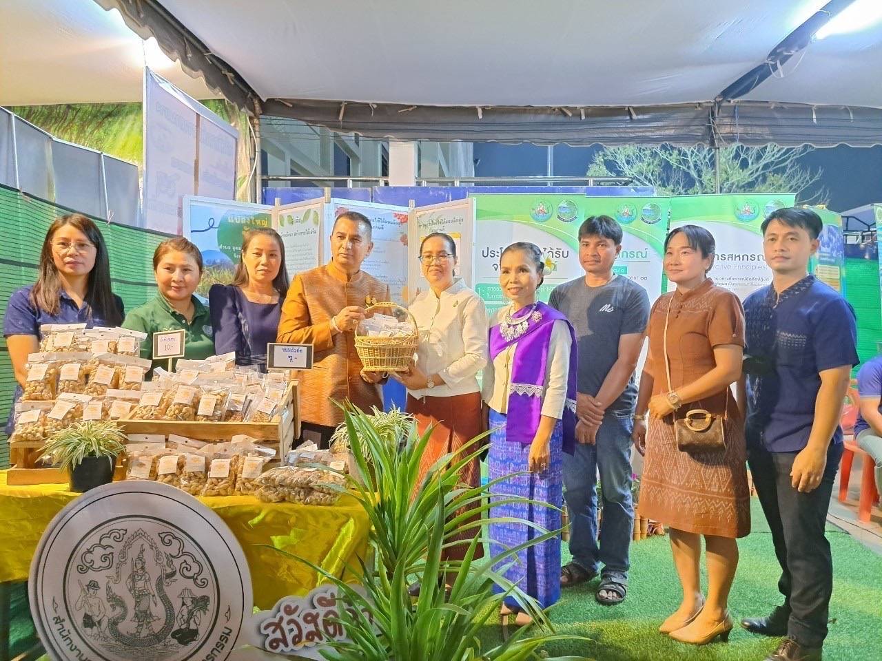 ส.ป.ก.หนองคาย ร่วมจัดนิทรรศการงานอนุสาวรีย์ปราบฮ่อ ใต้ร่มพระบารมี 196 ปี และงานกาชาดจังหวัดหนองคาย ประจำปี 2566 ภายใต้กิจกรรม ถนนแบ่งฝัน ปันน้ำใจ การสร้างอาชีพ สร้างรายได้