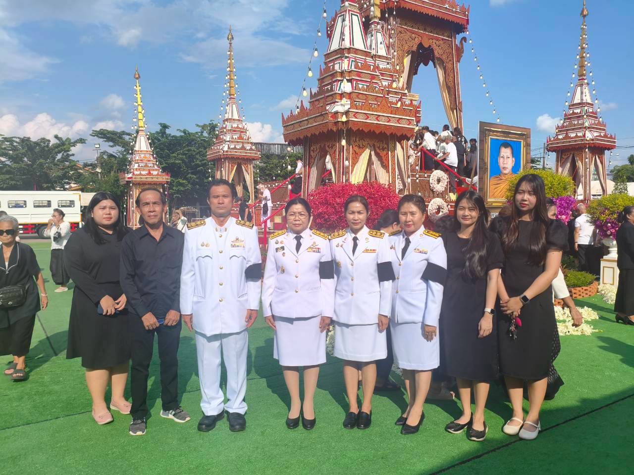 วันที่ 3 กันยายน 2569 นางวิไลกัลยา สาริพันธ์ ปฏิรูปที่ดินจังหวัดหนองคาย พร้อมข้าราชการและเจ้าหน้าที่ เข้าร่วมพิธีพระราชทานเพลิงศพ พระครูโพธิชยานุกิจ (อดุลย์ อติภทฺโท น.ธ.เอก, ศษ.บ.) อดีตที่ปรึกษาเจ้าคณะจังหวัดหนองคาย อดีตผู้ช่วยเจ้าอาวาสวัดโพธิ์ชัย  พระอารามหลวง  ณ เมรุชั่วคราววัดโพธิ์ชัย พระอารามหลวง อำเภอเมืองหนองคาย จังหวัดหนองคาย
