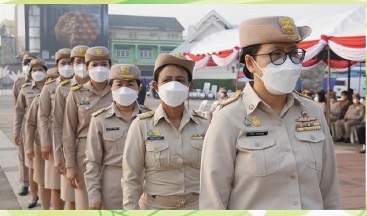 นายประพันธ์ คำบาง ปฏิรูปที่ดินจังหวัดหนองคาย มอบหมายให้ นางสาววิจิตร ประจิมทิศ นักวิชาการปฏิรูปที่ดินชำนาญการพิเศษ เข้าร่วมประกอบพิธีวางพวงมาลา เพื่อน้อมรำลึกถึงบรรพชนผู้เสียสละชีวิตป้องกันบ้านเมืองหนองคาย ในงานฉลองอนุสาวรีย์ปราบฮ่อ ใต้ร่มพระบารมี 195 ปี และงานกาชาดหนองคาย พ.ศ. 2565 โดยมีผู้ว่าราชการจังหวัดหนองคาย นายมนต์สิทธิ์ ไพศาลธนวัฒน์ ประธานในพิธี พร้อมด้วยหัวหน้าส่วนราชการจังหวัดหนองคาย ข้าราชการพลเรือน ณ บริเวณพิธีหน้าอนุสาวรีย์ปราบฮ่อ (ลานน้ำพุพญานาค)