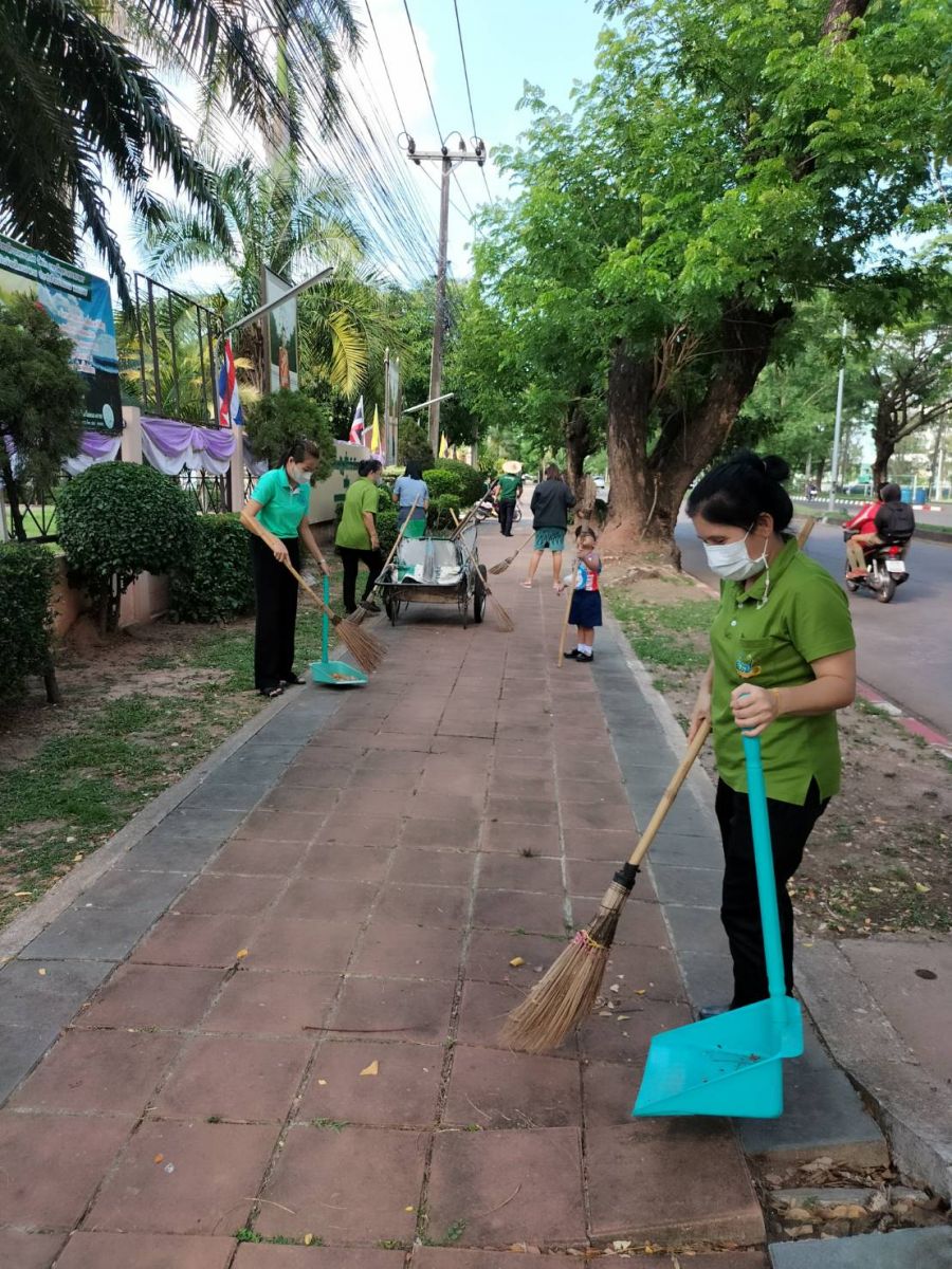 เจ้าหน้าที่ ส.ป.ก.หนองคาย สร้างวัฒนธรรมองค์กร ดำเนินกิจกรรมหน้าบ้านน่ามอง ประจำปีงบประมาณ พ.ศ. 2566 ครั้งที่ 5