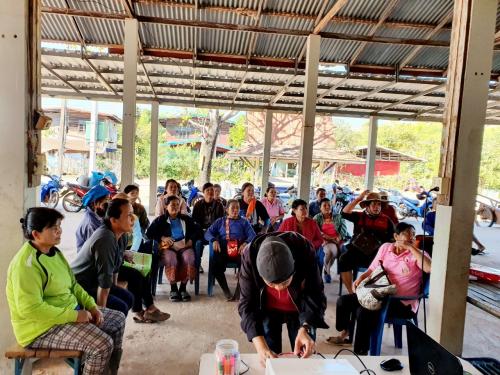 อบรมโครงการพัฒนาเกษตรกรปราดเปรื่อง (Smart Farmer) ในเขตปฏิรูปที่ดิน ประจำปี 2563 หลักสูตร “วิเคราะห์ศักยภาพชุมชน” ณ ศาลากลางบ้าน หมู่ที่ 2 ตำบลสร้างนางขาว อำเภอโพนพิสัย และศาลากลางบ้าน หมู่ที่ 1 ตำบลหนองหลวง อำเภอเฝ้าไร่ จังหวัดหนองคาย