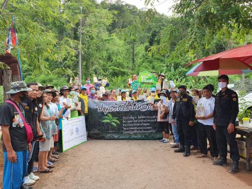โครงการพัฒนาเกษตรกรรมยั่งยืน กิจกรรมส่งเสริมระบบวนเกษตรในเขตปฏิรูปที่ดินจังหวัดหนองคาย ปีงบประมาณ พ.ศ. 2563  ส่งมอบกล้าพันธุ์ไม้ให้แก่เกษตรกรที่เข้าร่วมโครงการฯ จำนวน 100 ราย 1,000 ไร่ 